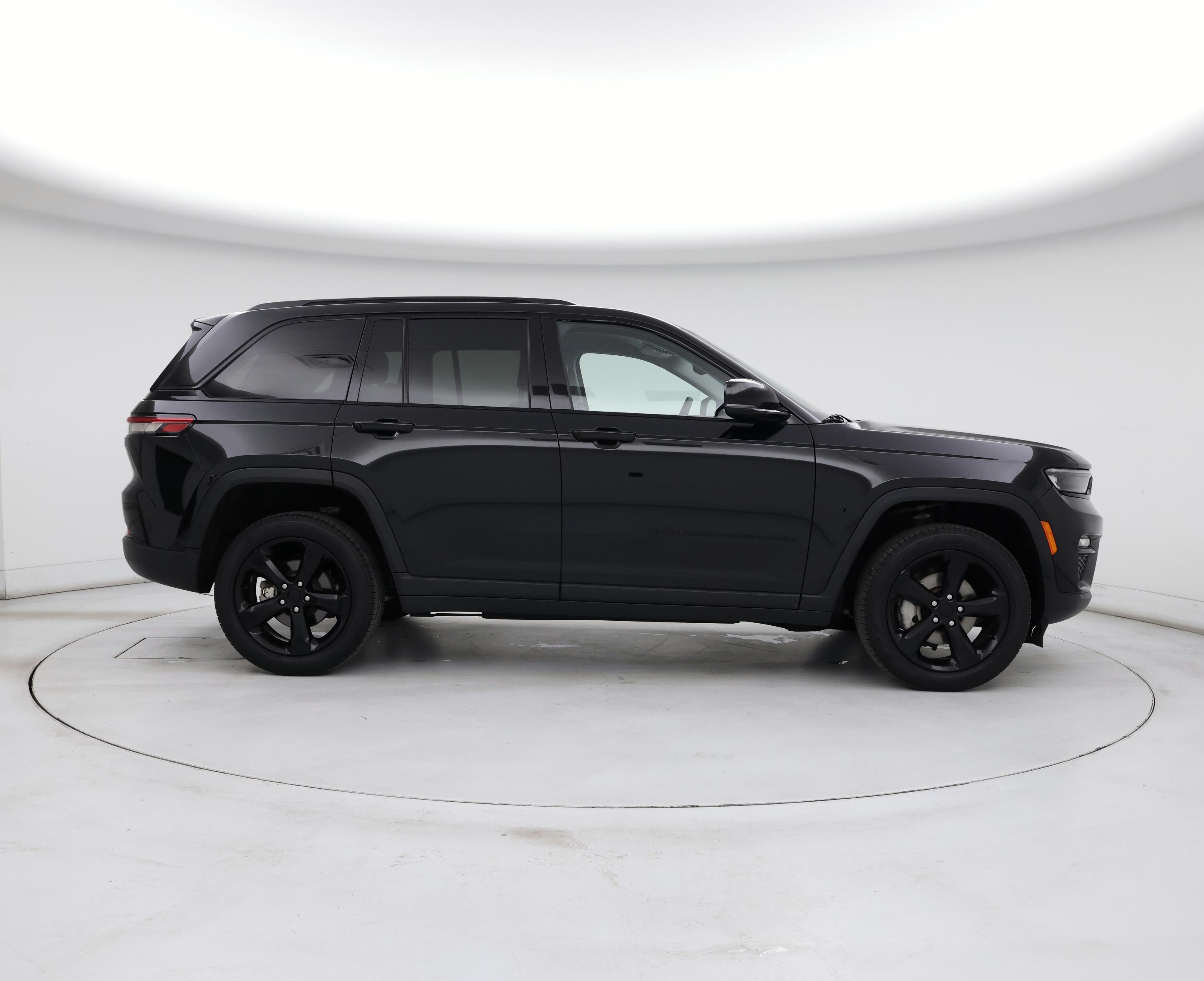 Thumbnail: 2023 Jeep Grand Cherokee - 7