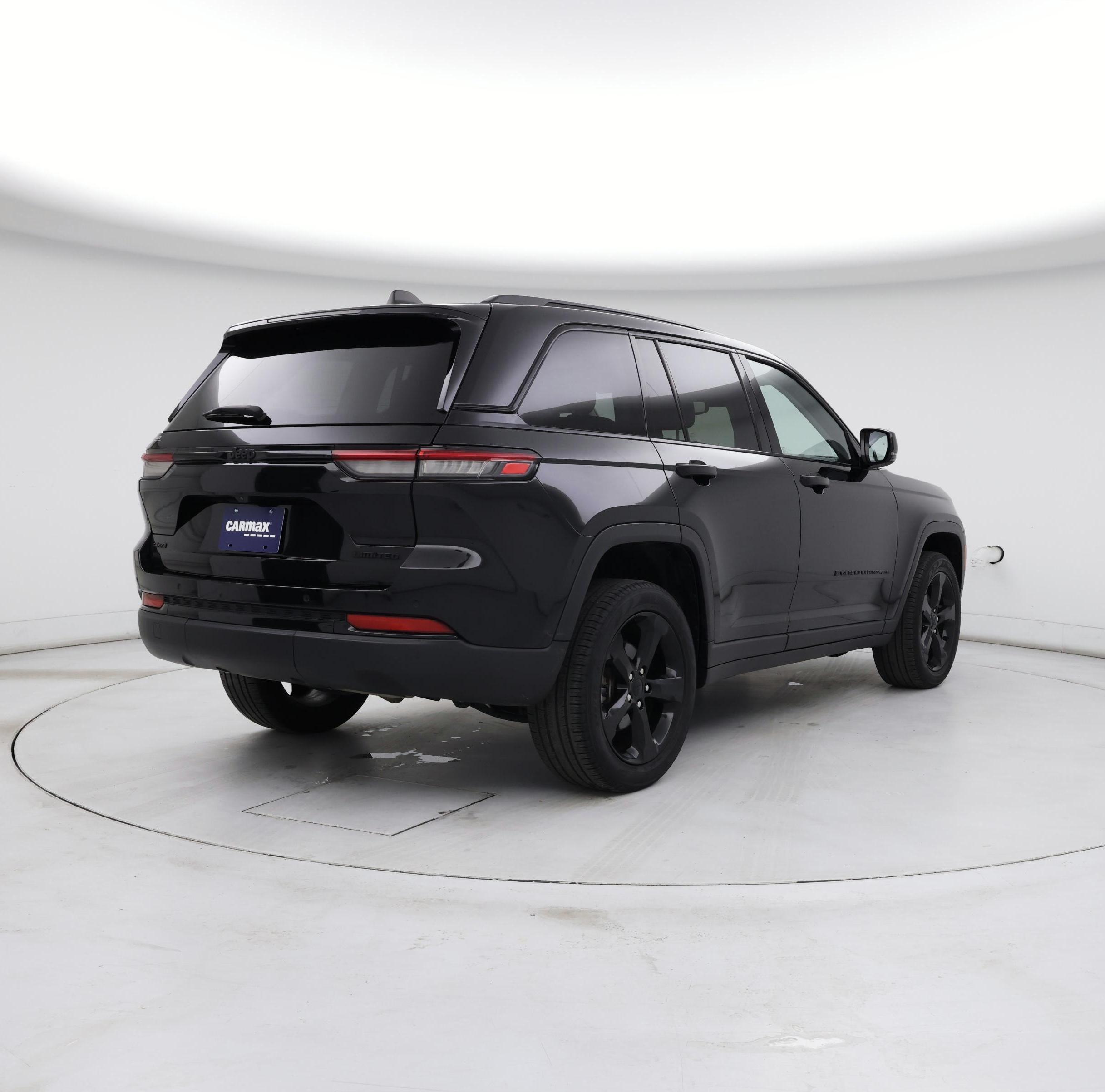 Thumbnail: 2023 Jeep Grand Cherokee - 8
