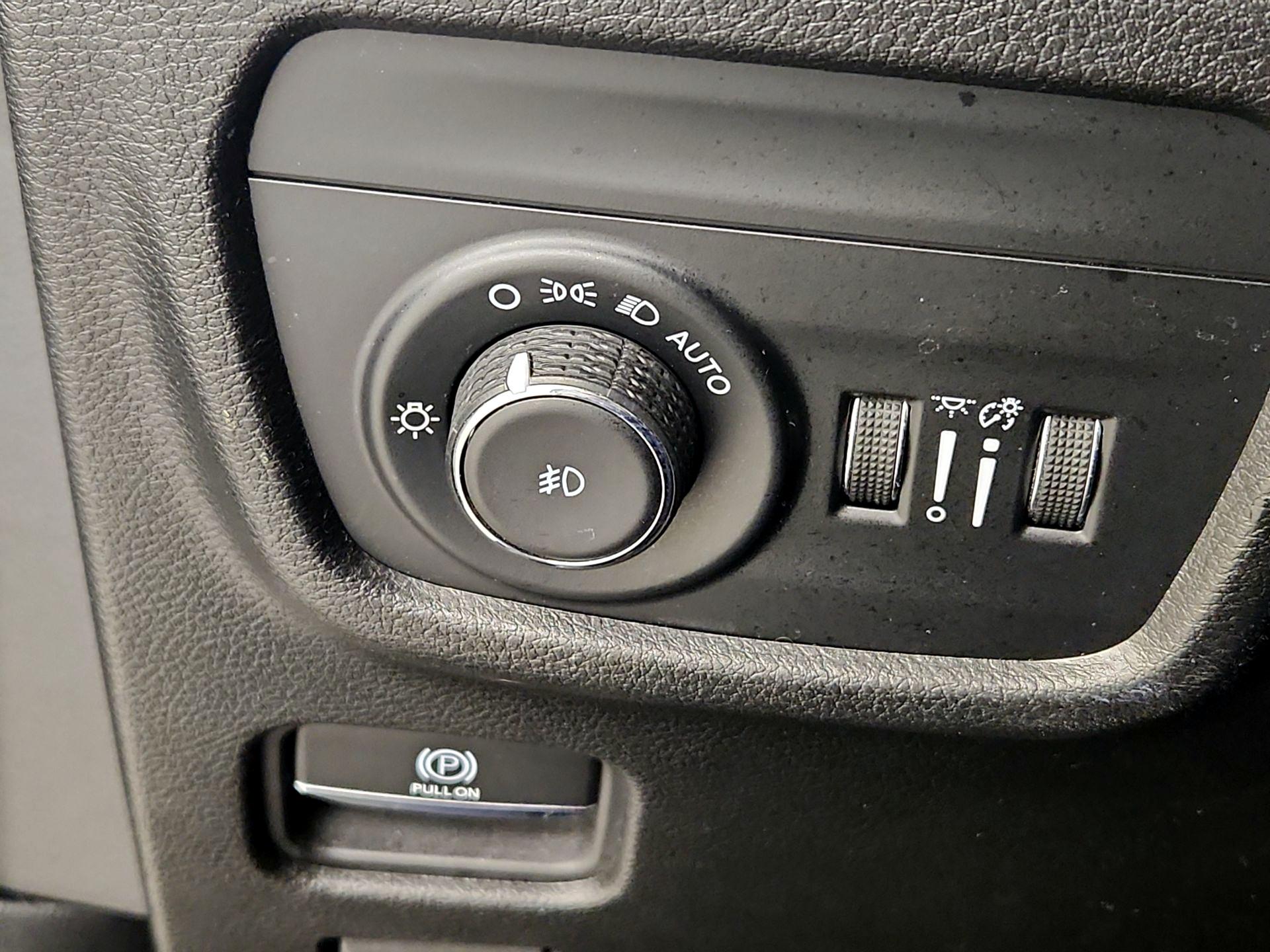 Thumbnail: 2023 Jeep Grand Cherokee - 13