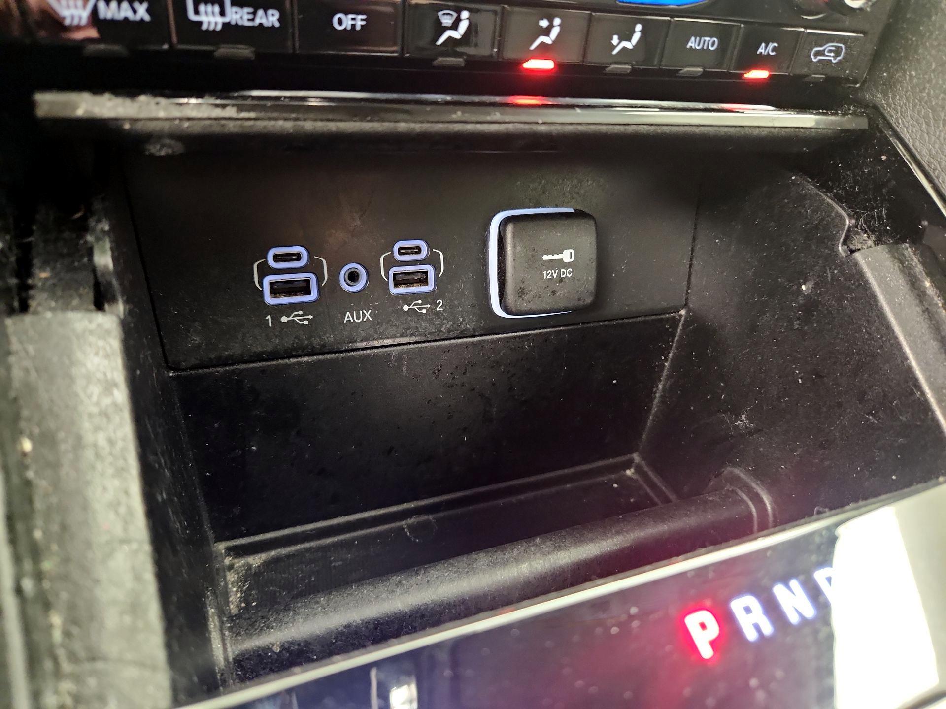 Thumbnail: 2023 Jeep Grand Cherokee - 19