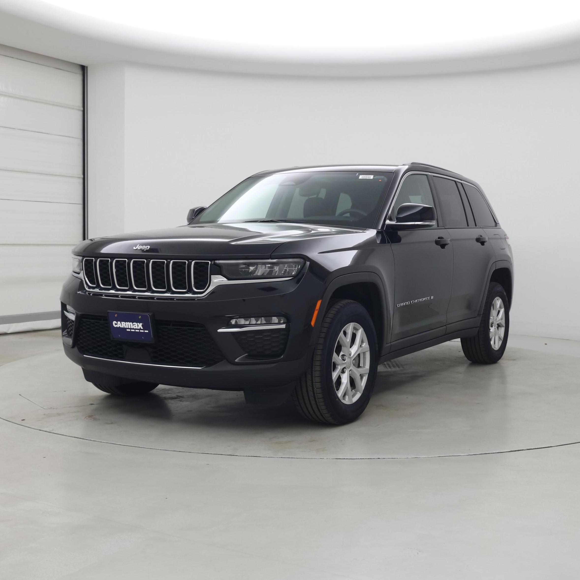 Thumbnail: 2023 Jeep Grand Cherokee - 4
