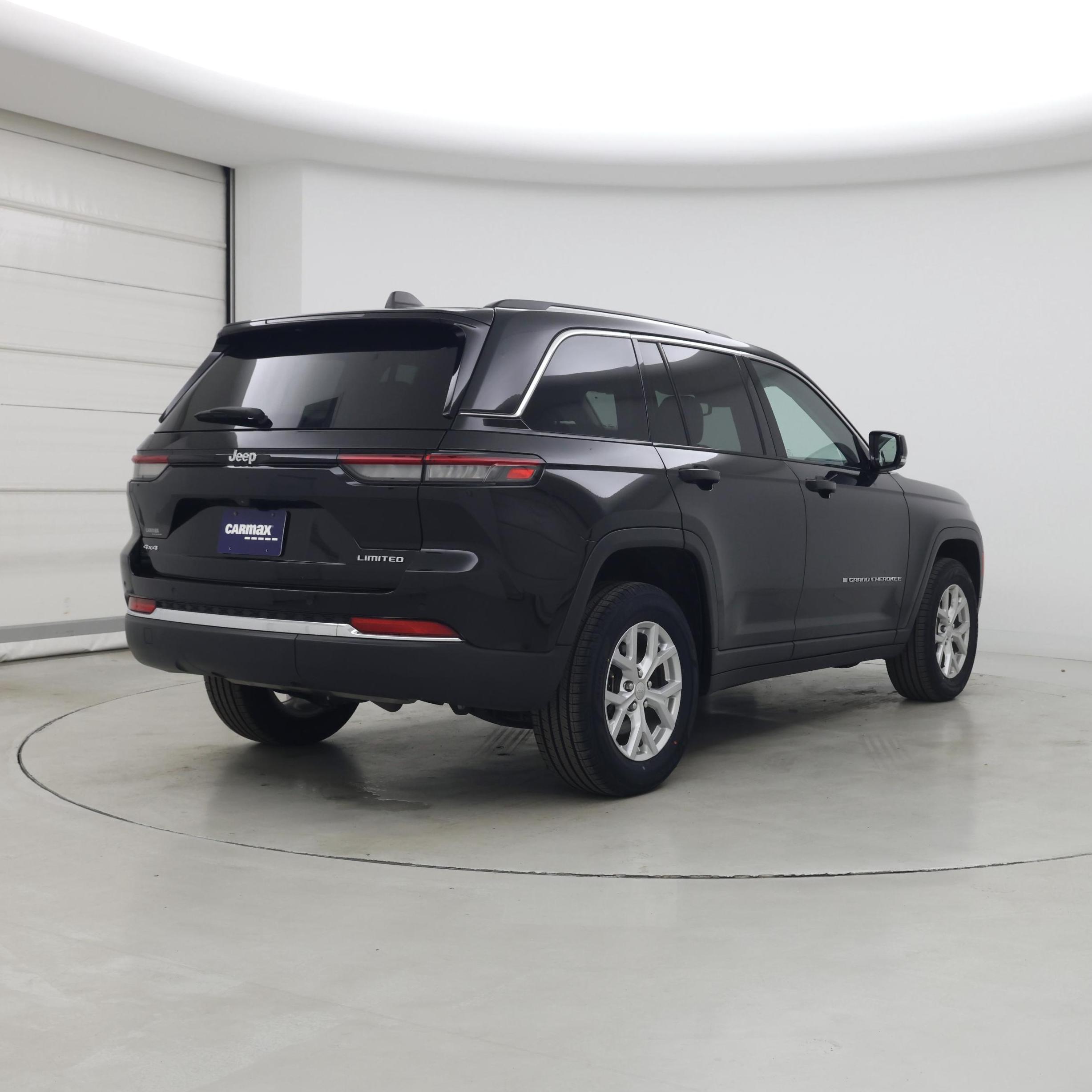 Thumbnail: 2023 Jeep Grand Cherokee - 8