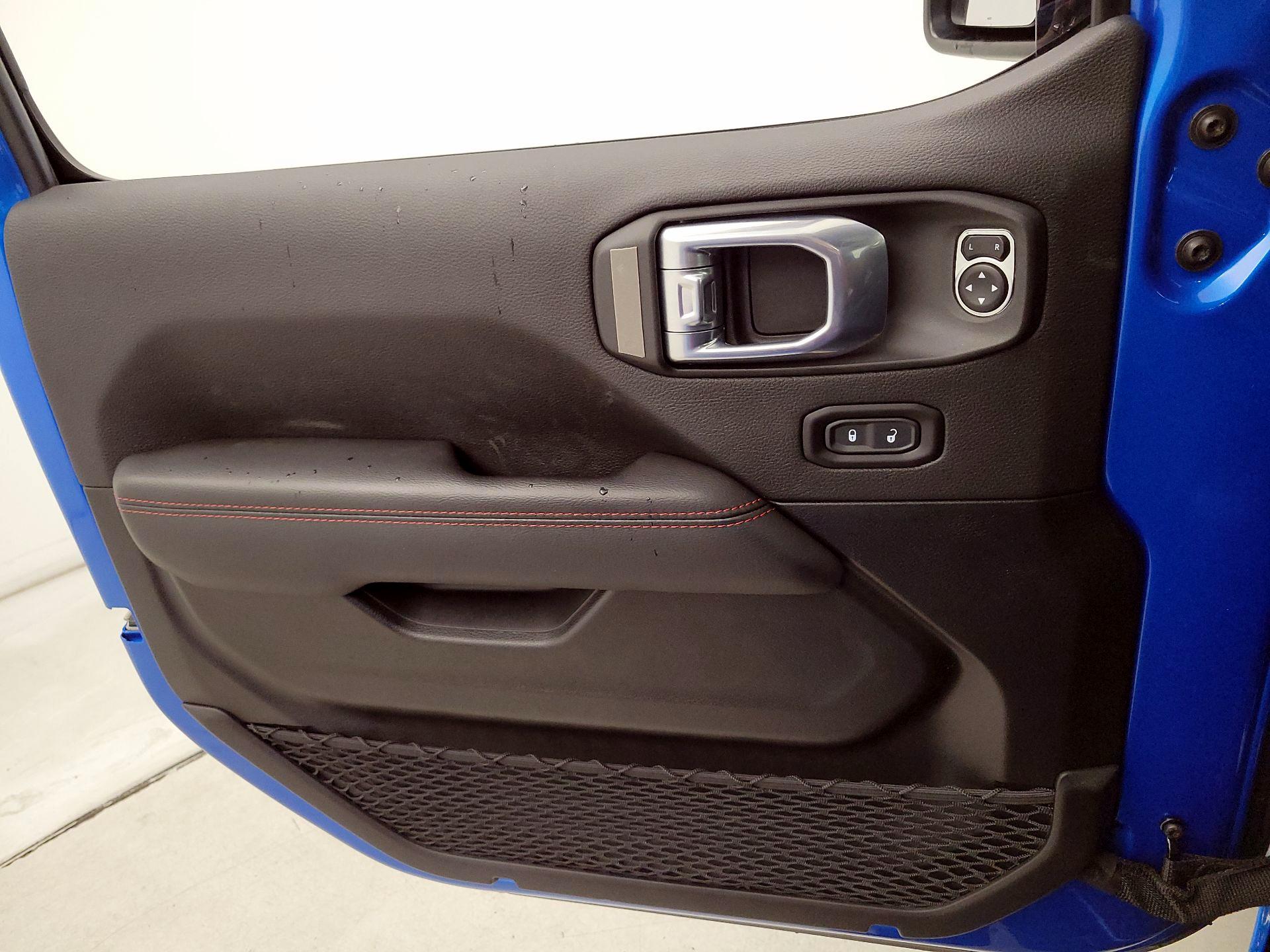 Thumbnail: 2021 Jeep Gladiator - 12