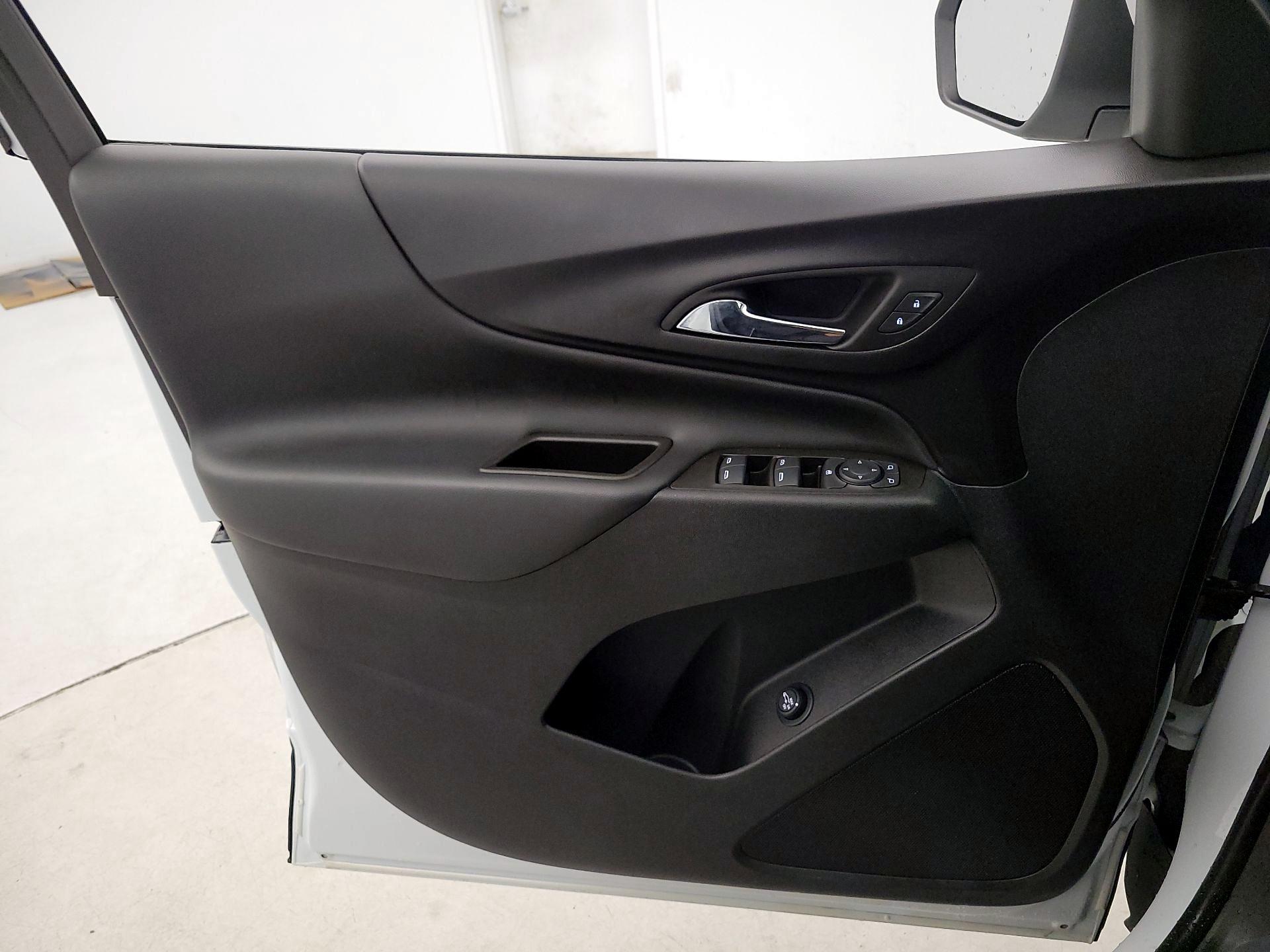 Thumbnail: 2023 Chevrolet Equinox - 12