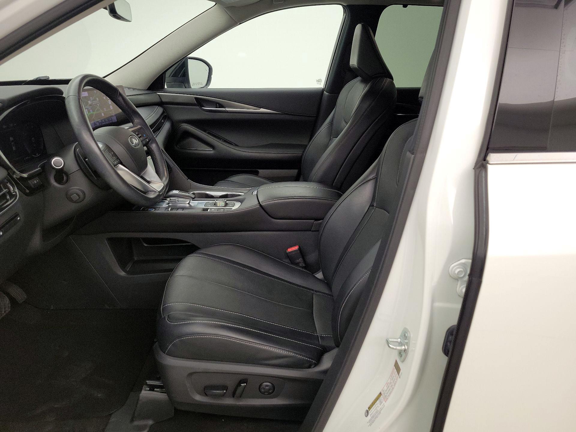 Thumbnail: 2023 INFINITI QX60 - 11