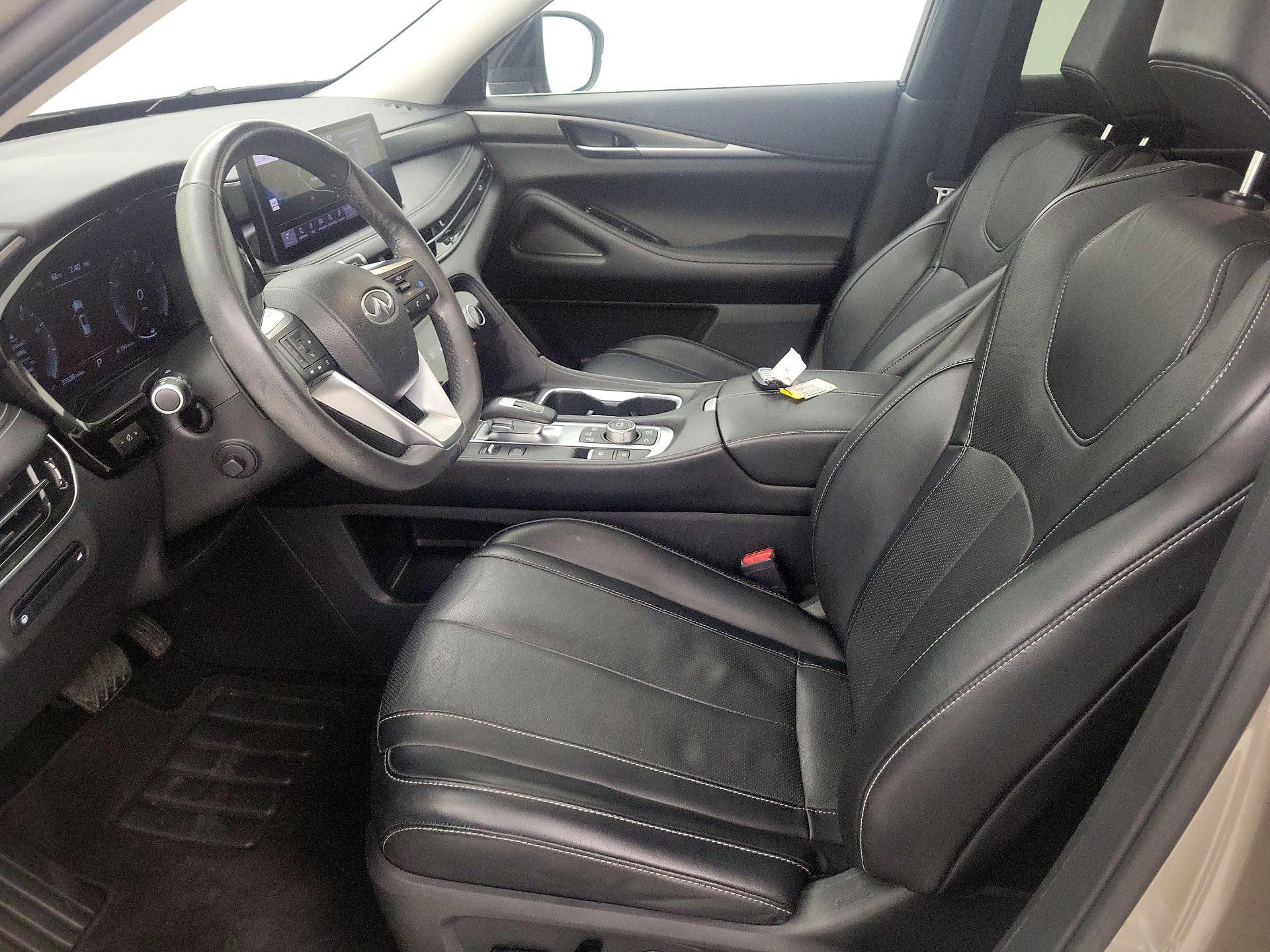 Thumbnail: 2023 INFINITI QX60 - 11