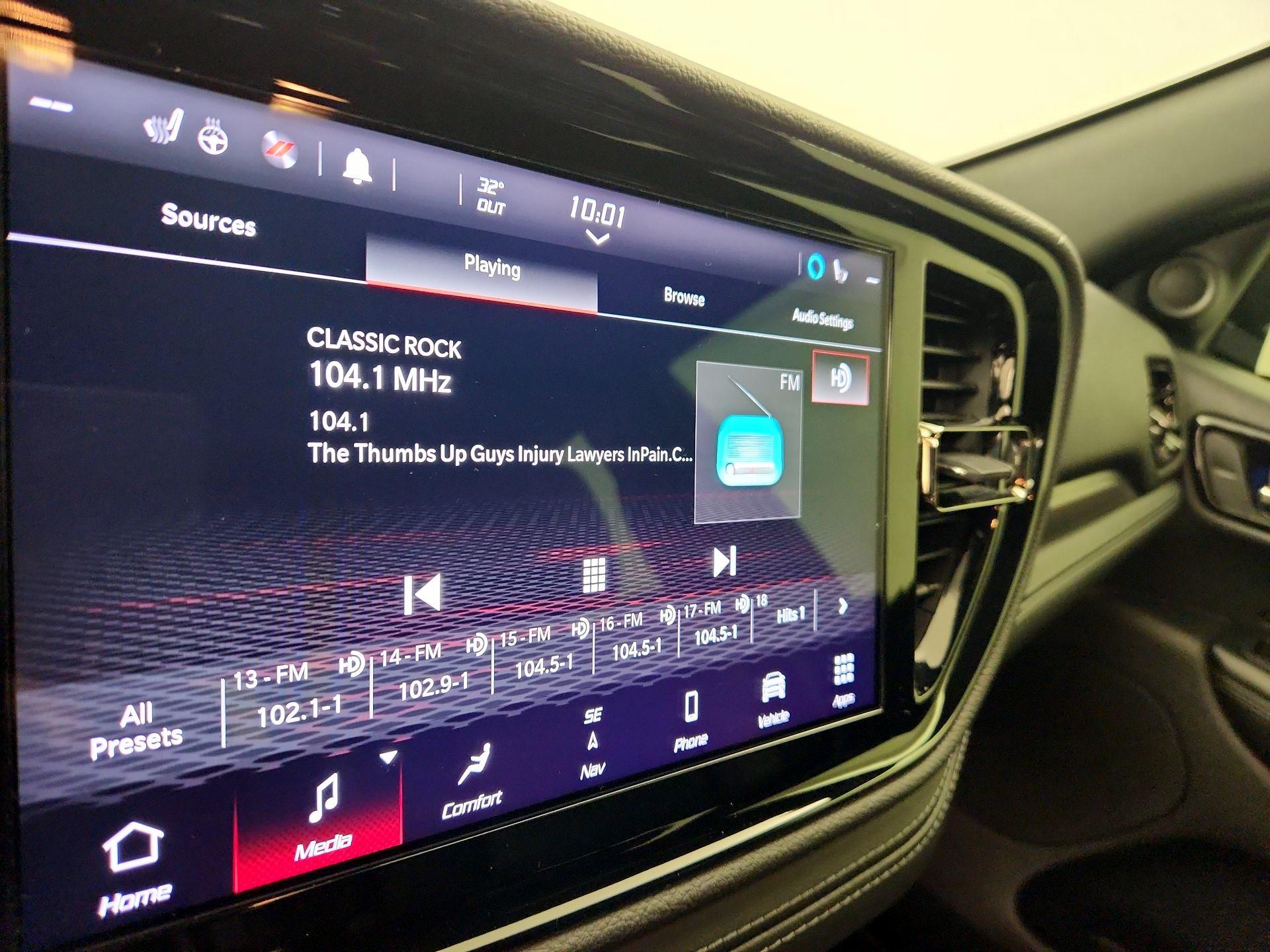 Thumbnail: 2022 Dodge Durango - 16