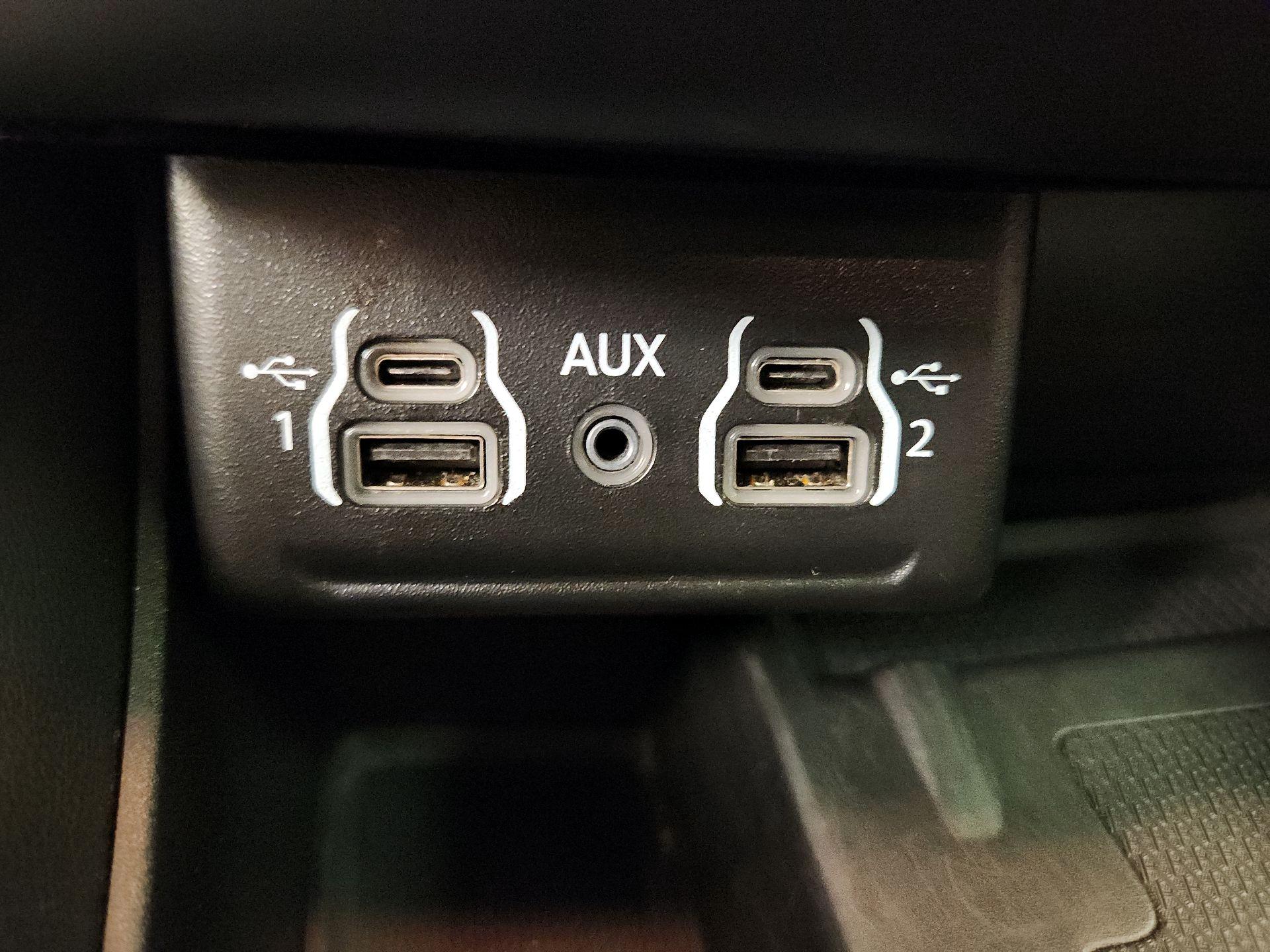 Thumbnail: 2022 Dodge Durango - 19