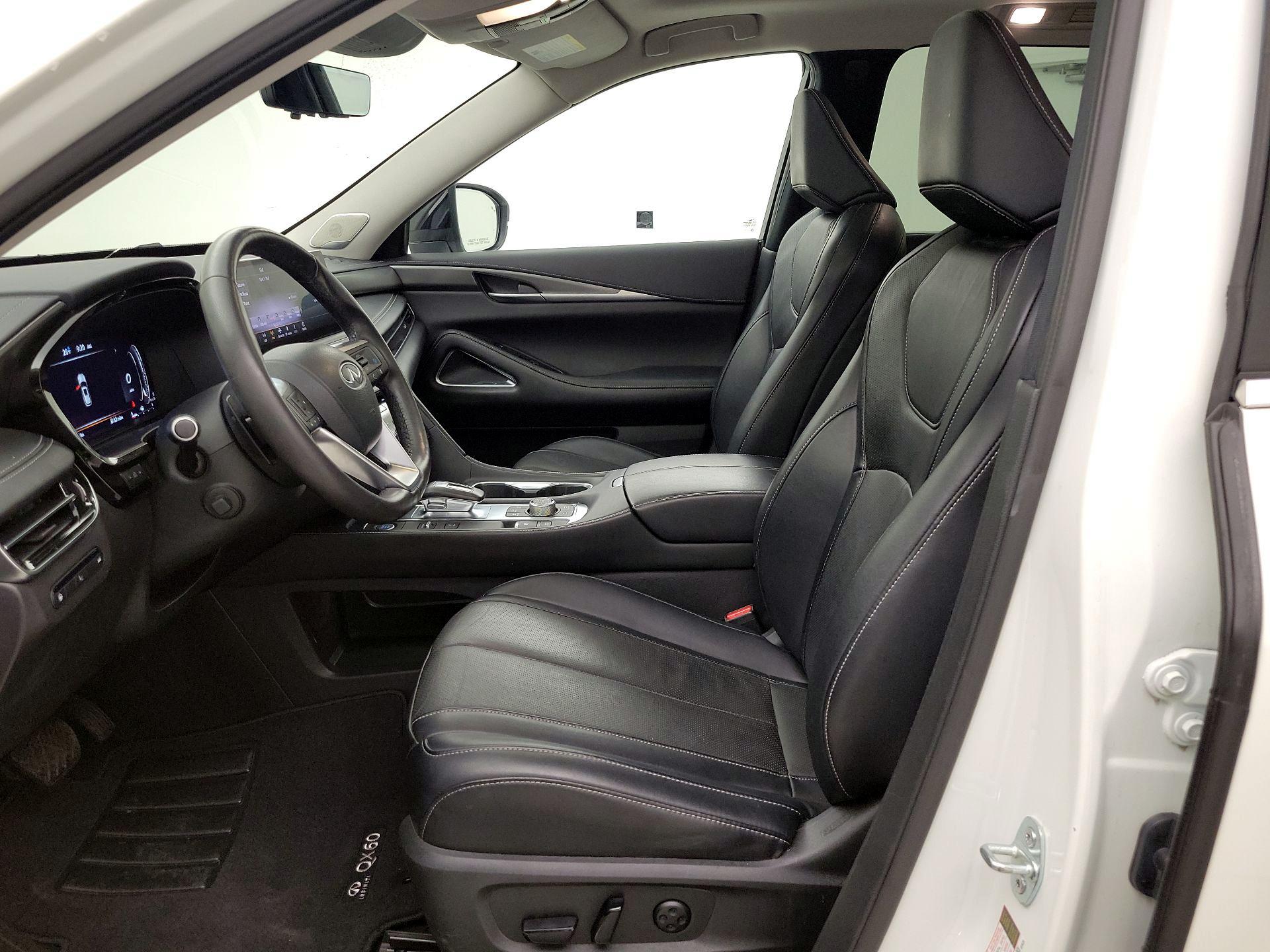 Thumbnail: 2023 INFINITI QX60 - 11