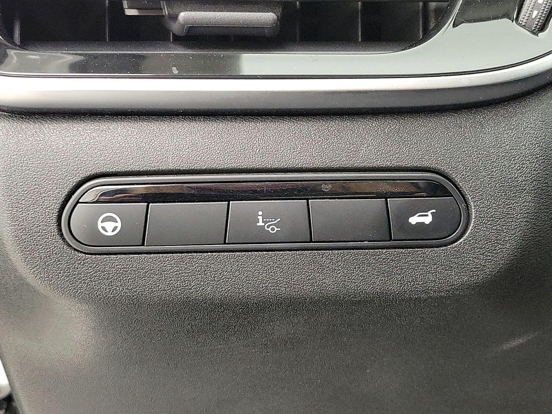 Thumbnail: 2023 INFINITI QX60 - 13