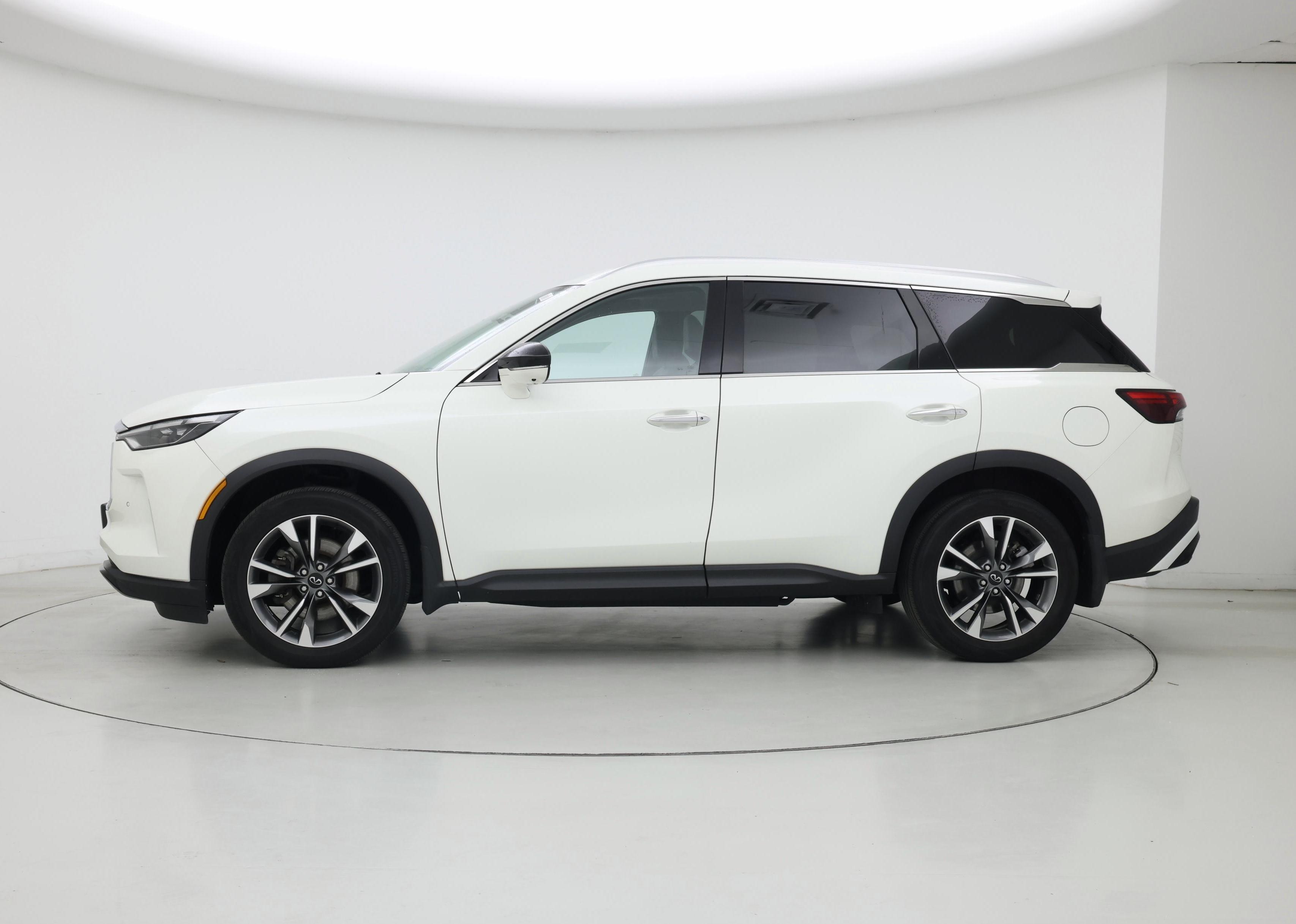 Thumbnail: 2023 INFINITI QX60 - 3