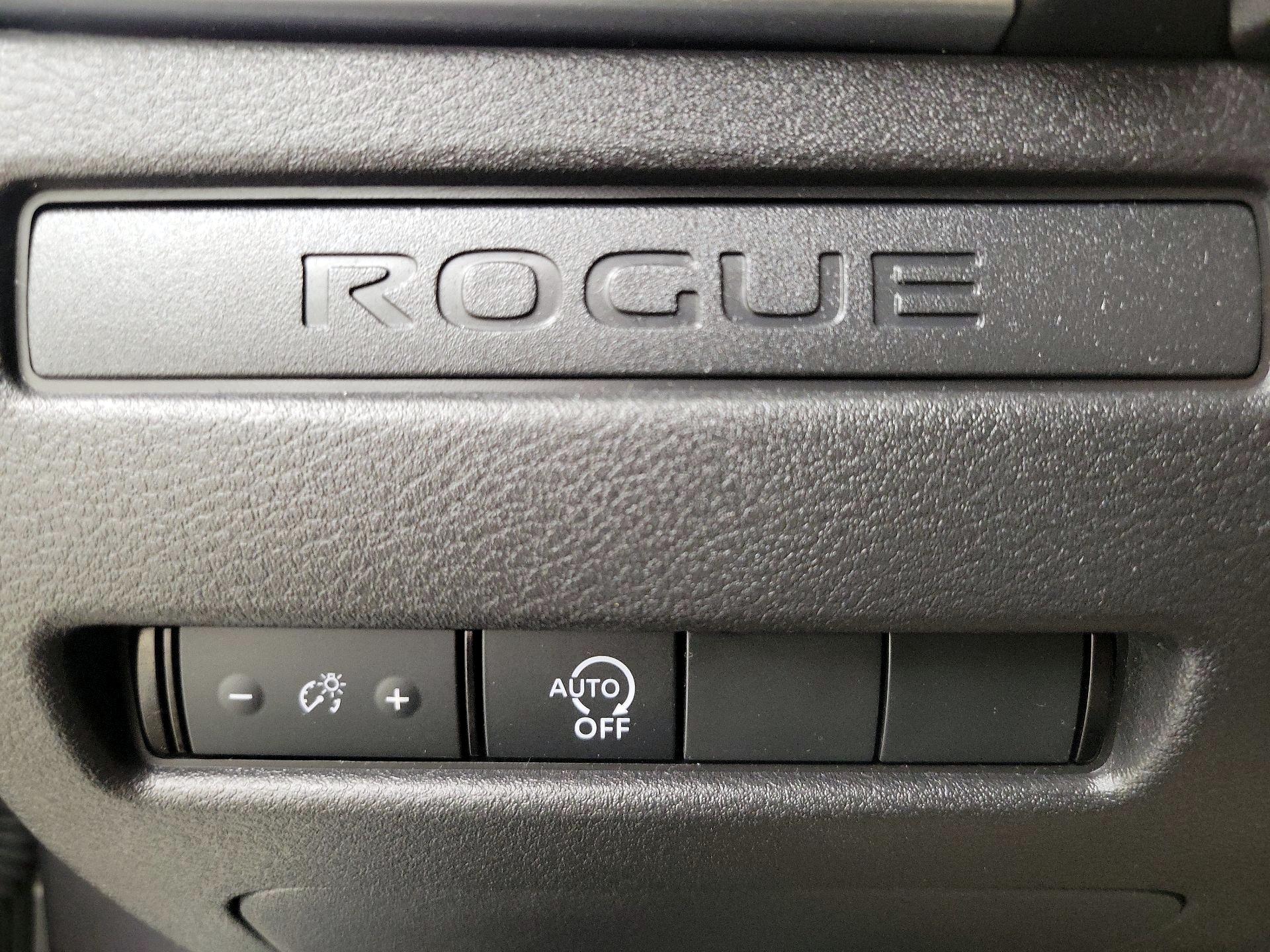 Thumbnail: 2023 Nissan Rogue - 13