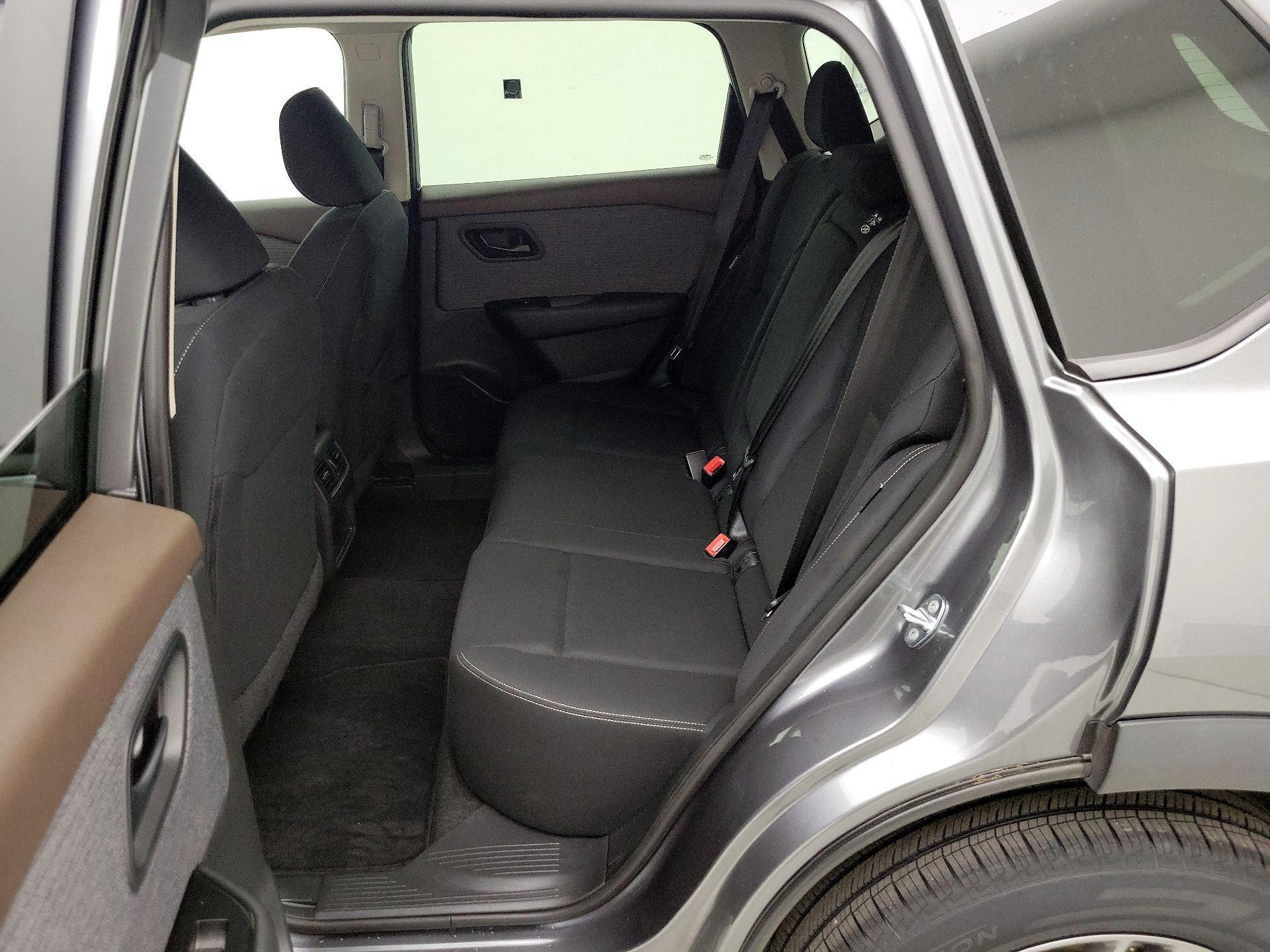 Thumbnail: 2023 Nissan Rogue - 19