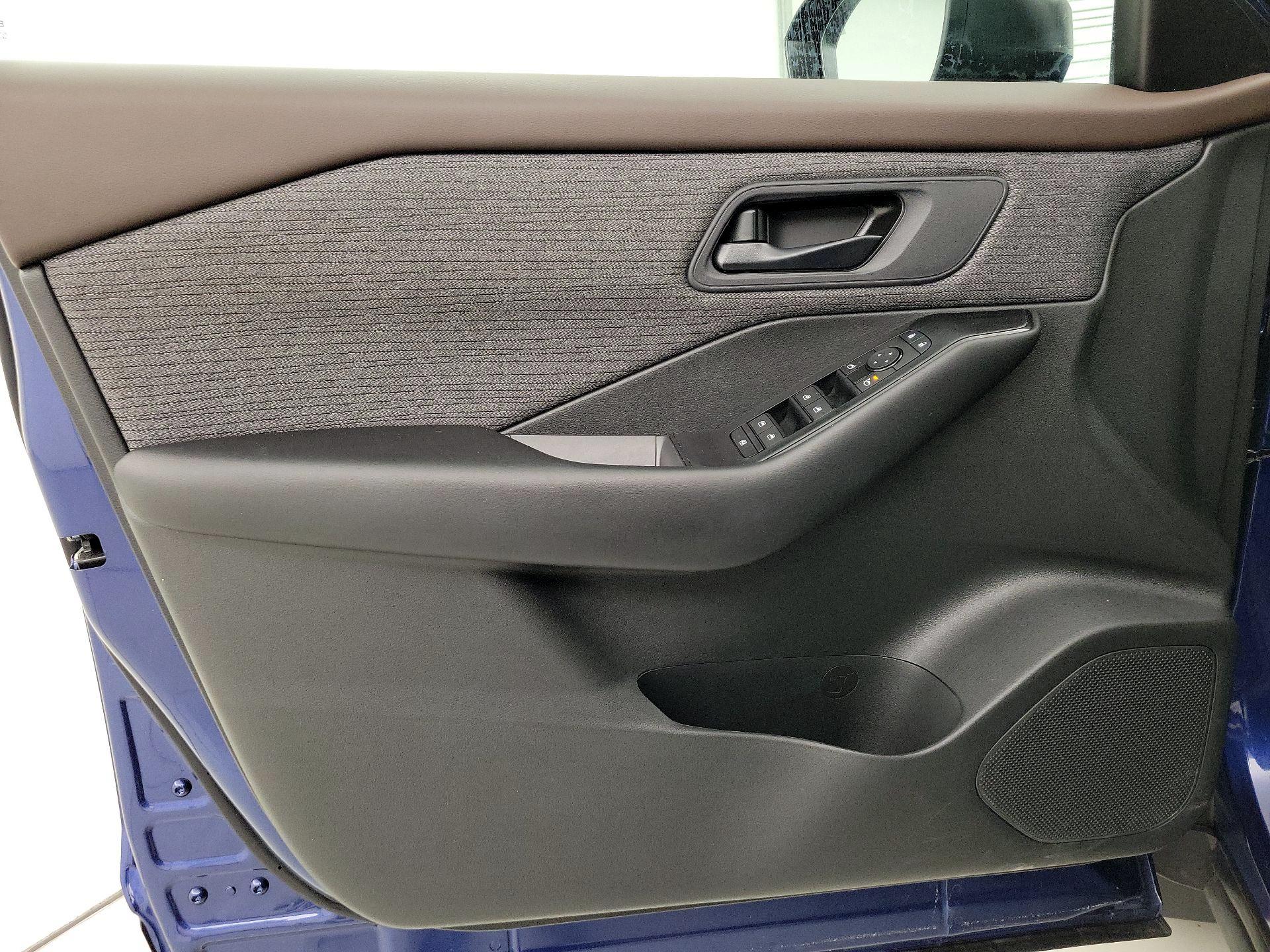 Thumbnail: 2023 Nissan Rogue - 12