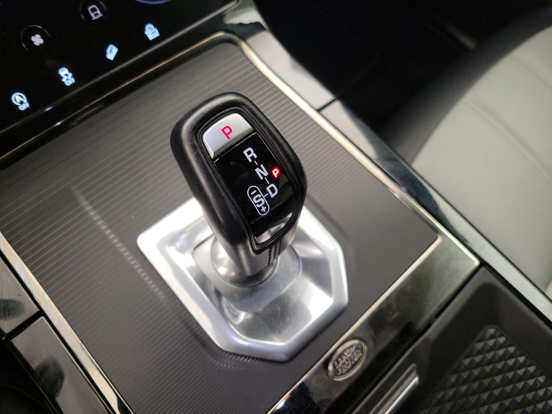 Thumbnail: 2021 Land Rover Range Rover Evoque - 17