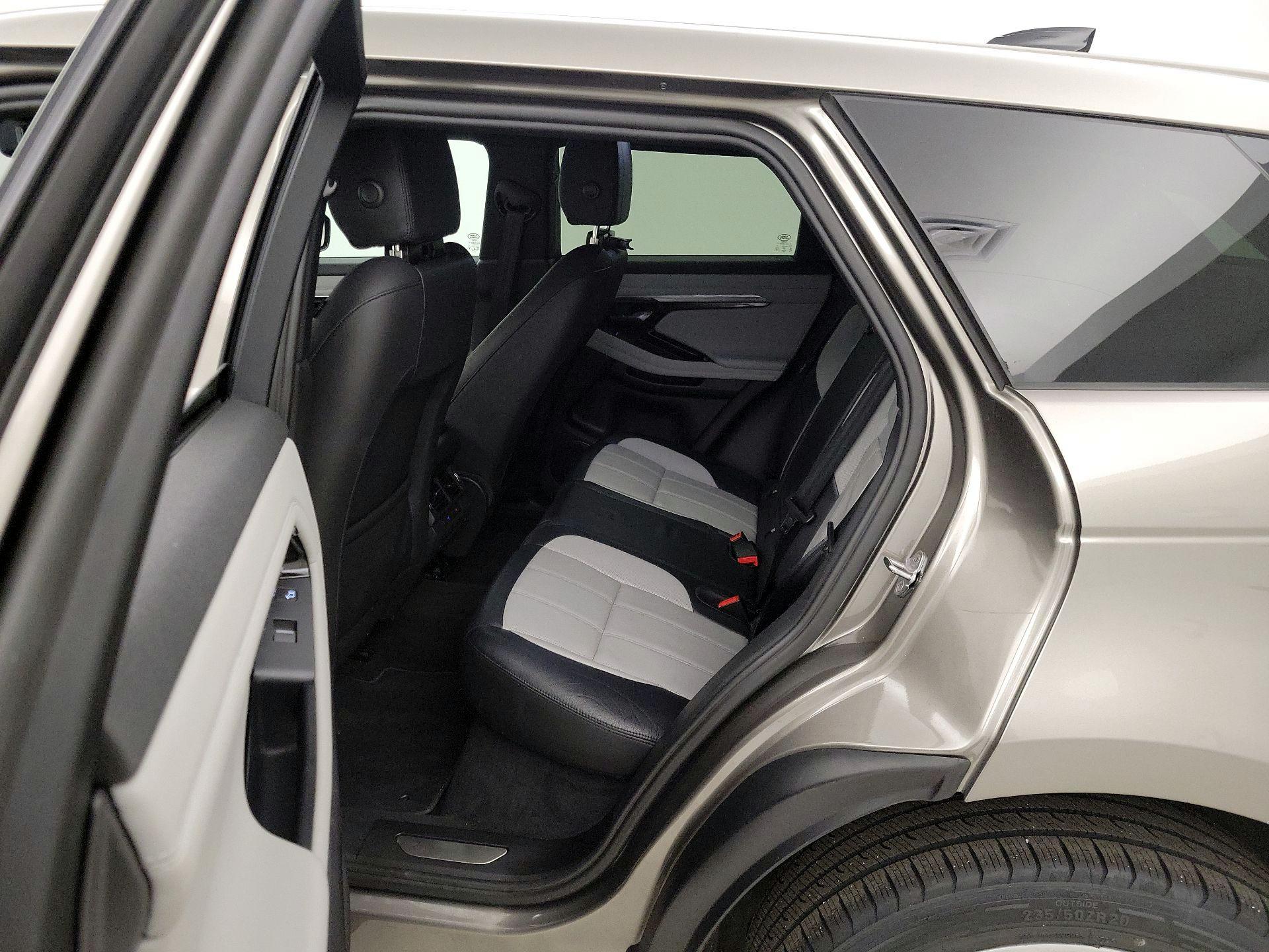 Thumbnail: 2021 Land Rover Range Rover Evoque - 19