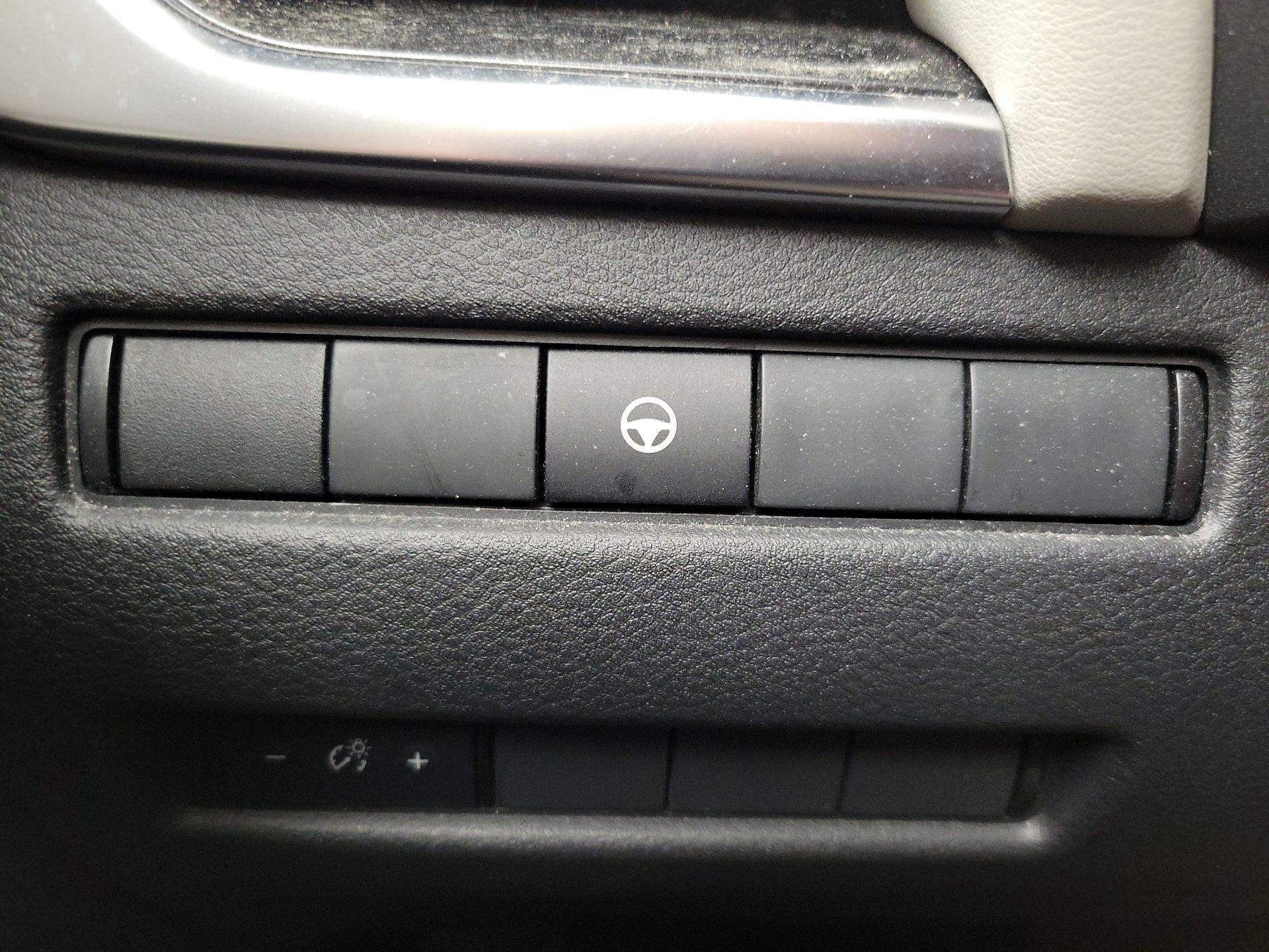 Thumbnail: 2022 Nissan Rogue - 13