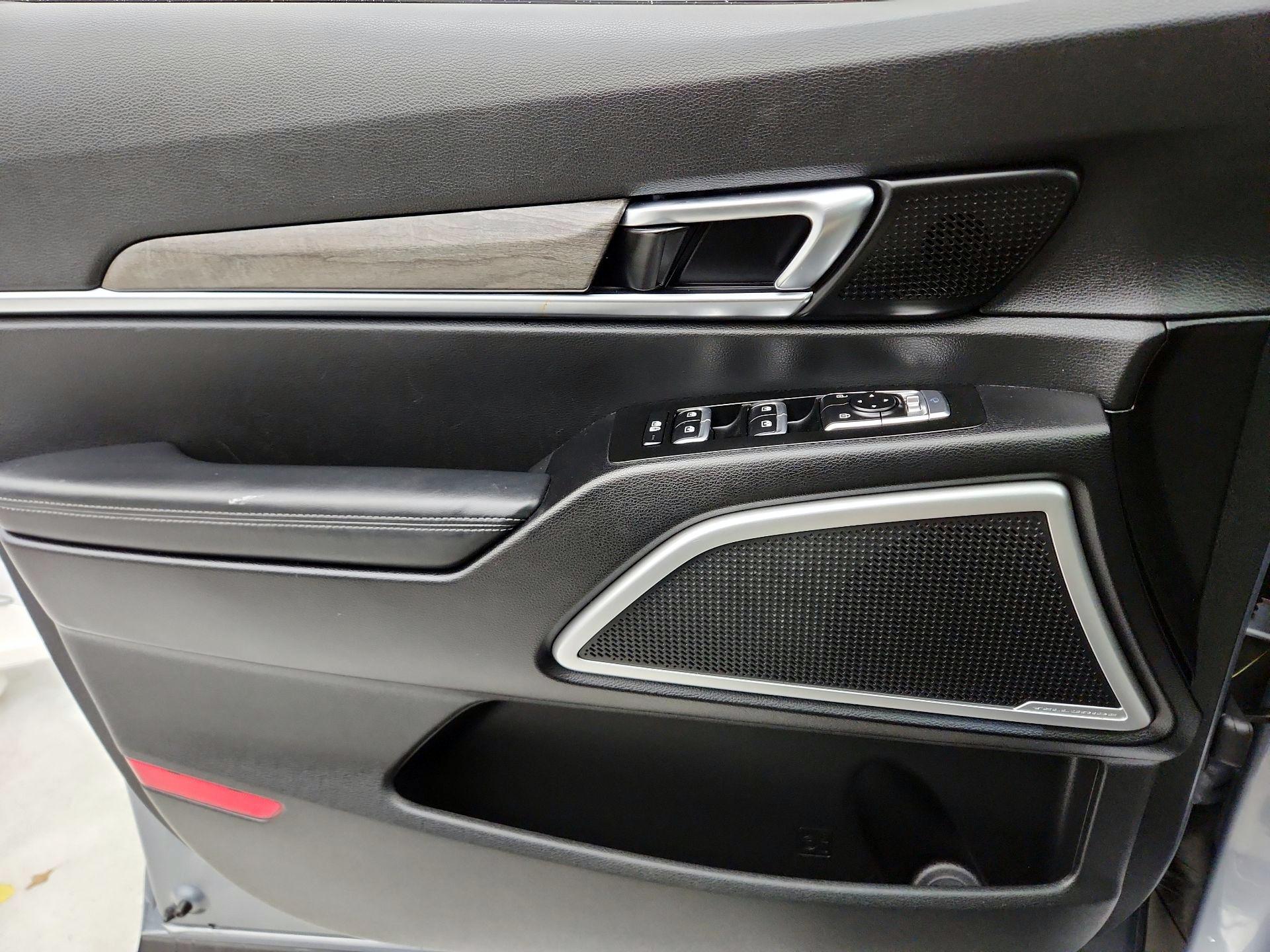 Thumbnail: 2021 Kia Telluride - 12