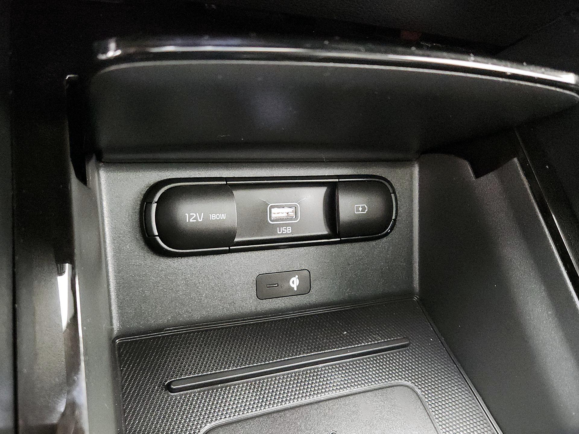 Thumbnail: 2021 Kia Telluride - 19