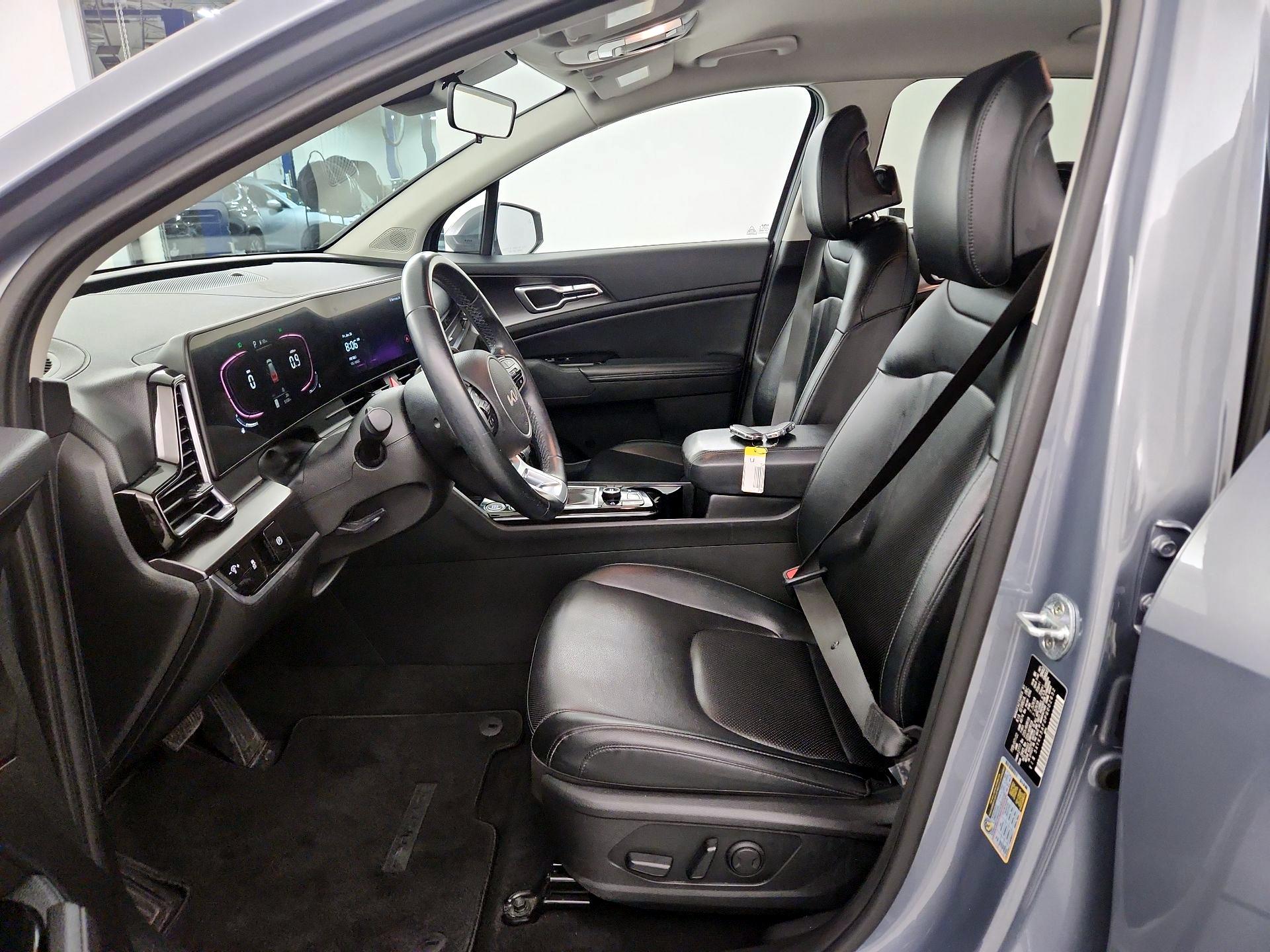 Thumbnail: 2023 Kia Sportage - 11