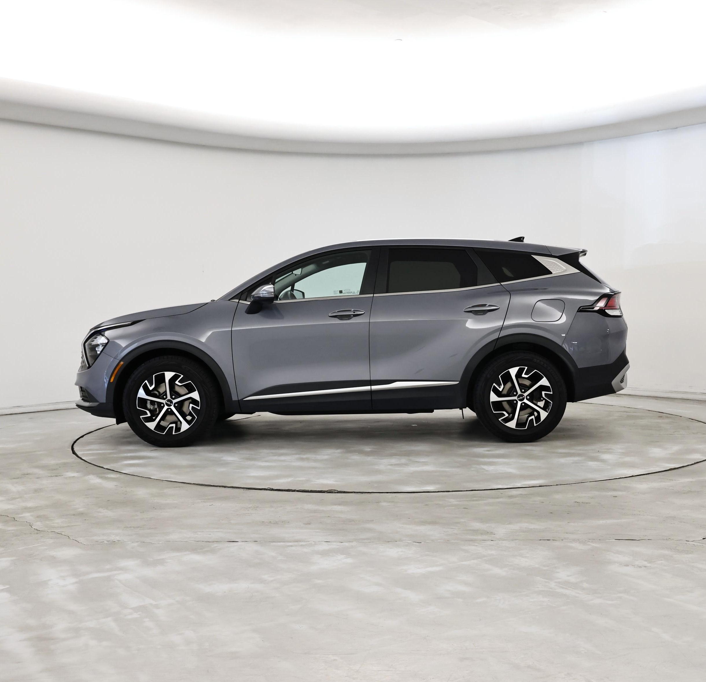 Thumbnail: 2023 Kia Sportage - 3