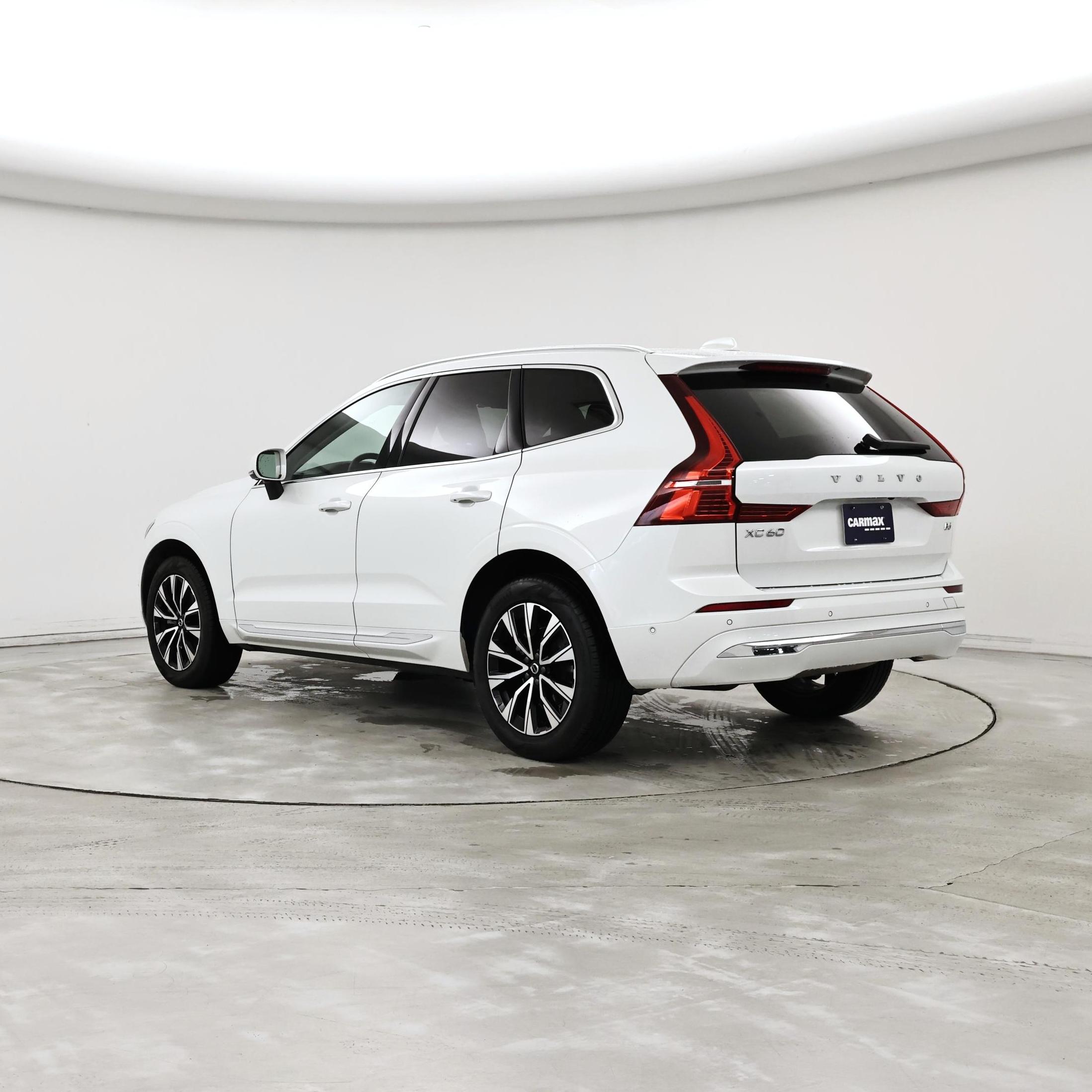 Thumbnail: 2023 Volvo XC60 - 2