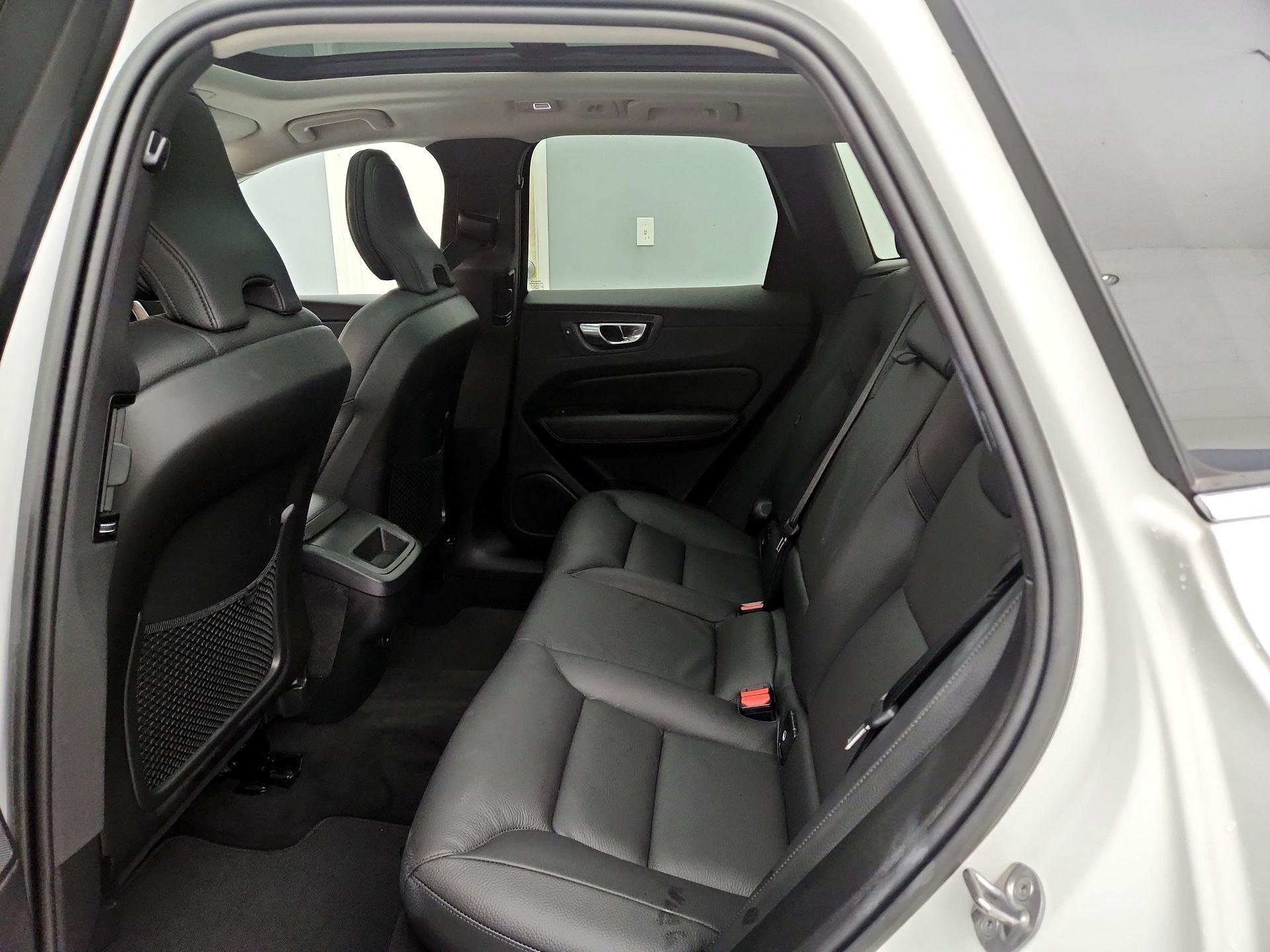 Thumbnail: 2023 Volvo XC60 - 19