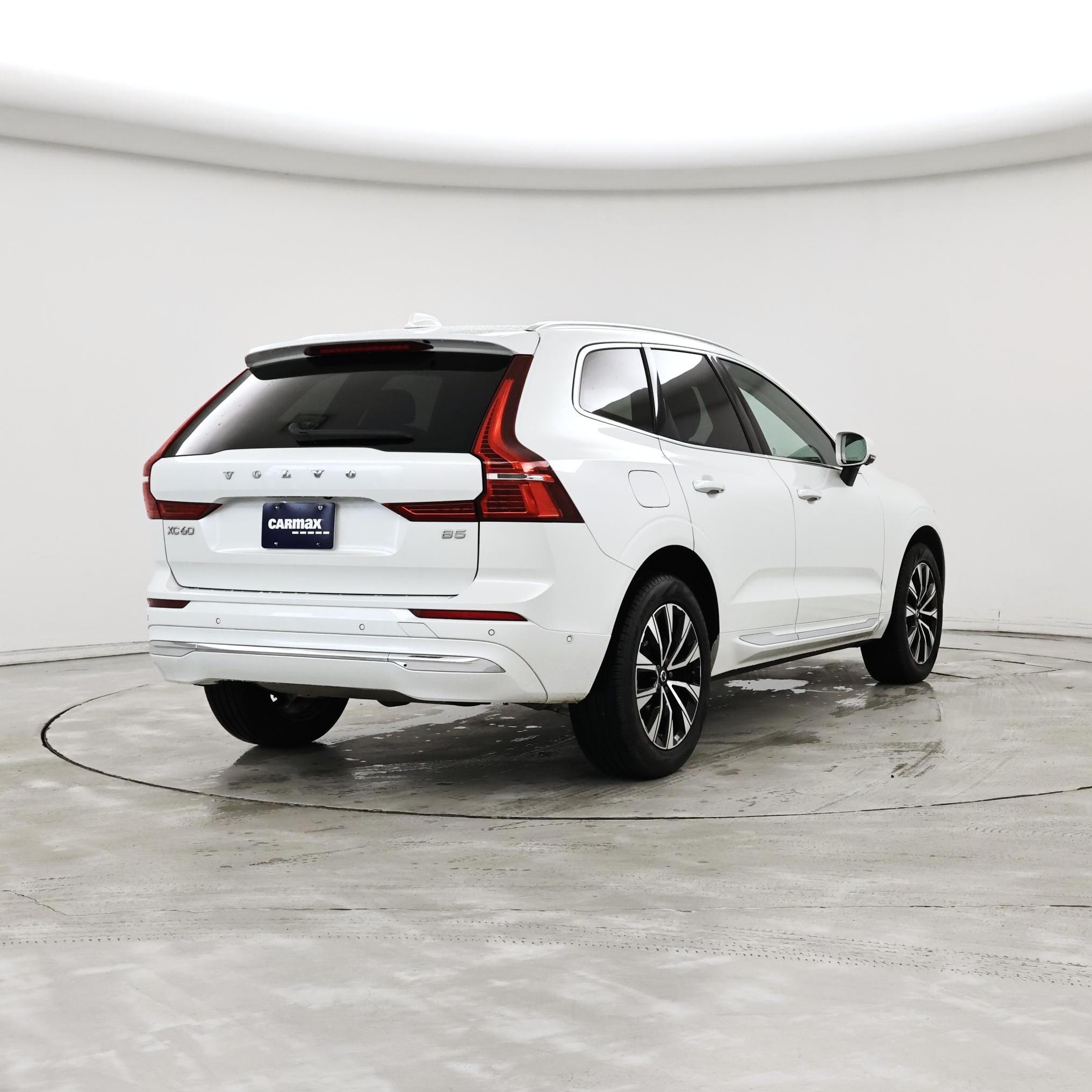 Thumbnail: 2023 Volvo XC60 - 8