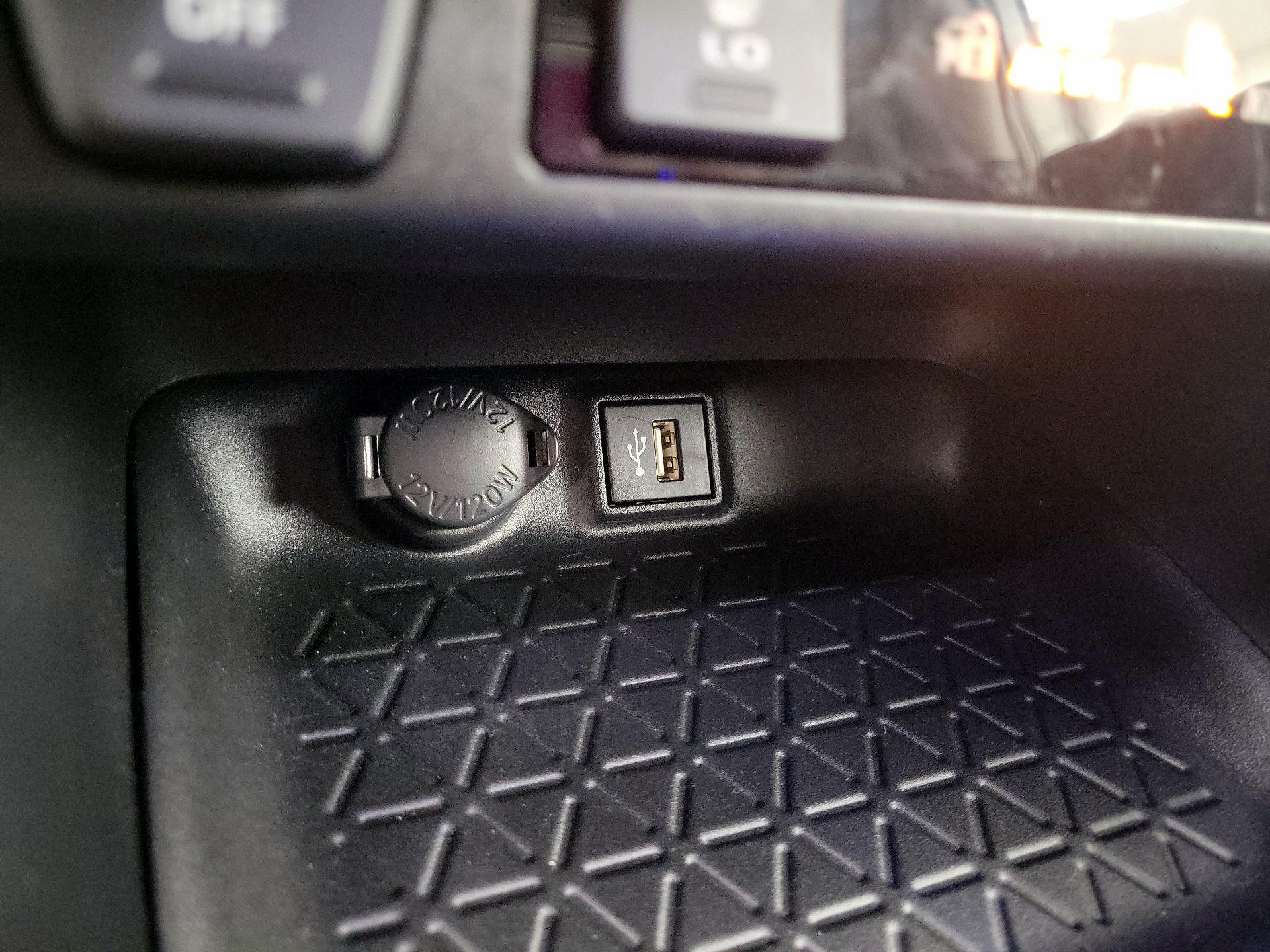 Thumbnail: 2023 Toyota RAV4 - 16