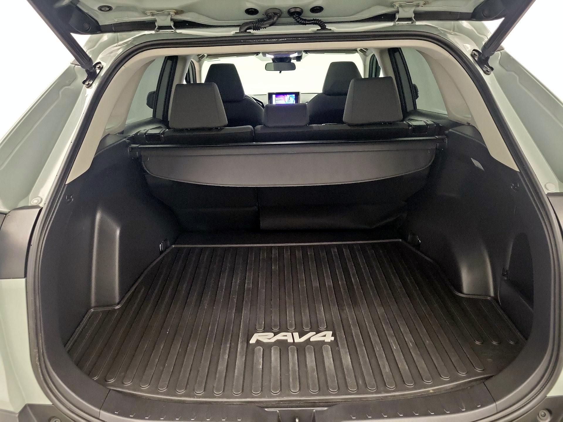 Thumbnail: 2023 Toyota RAV4 - 19