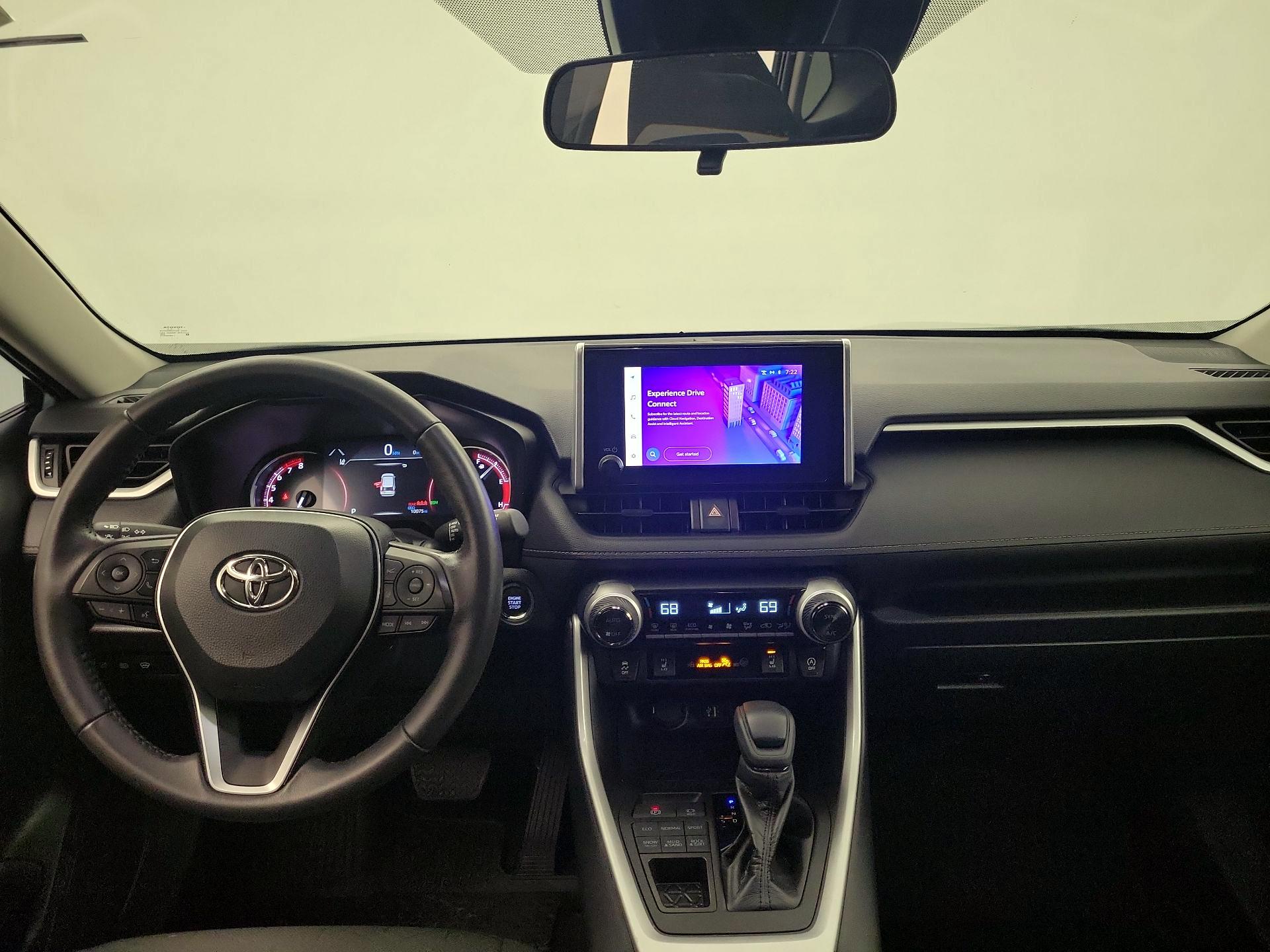 Thumbnail: 2023 Toyota RAV4 - 8