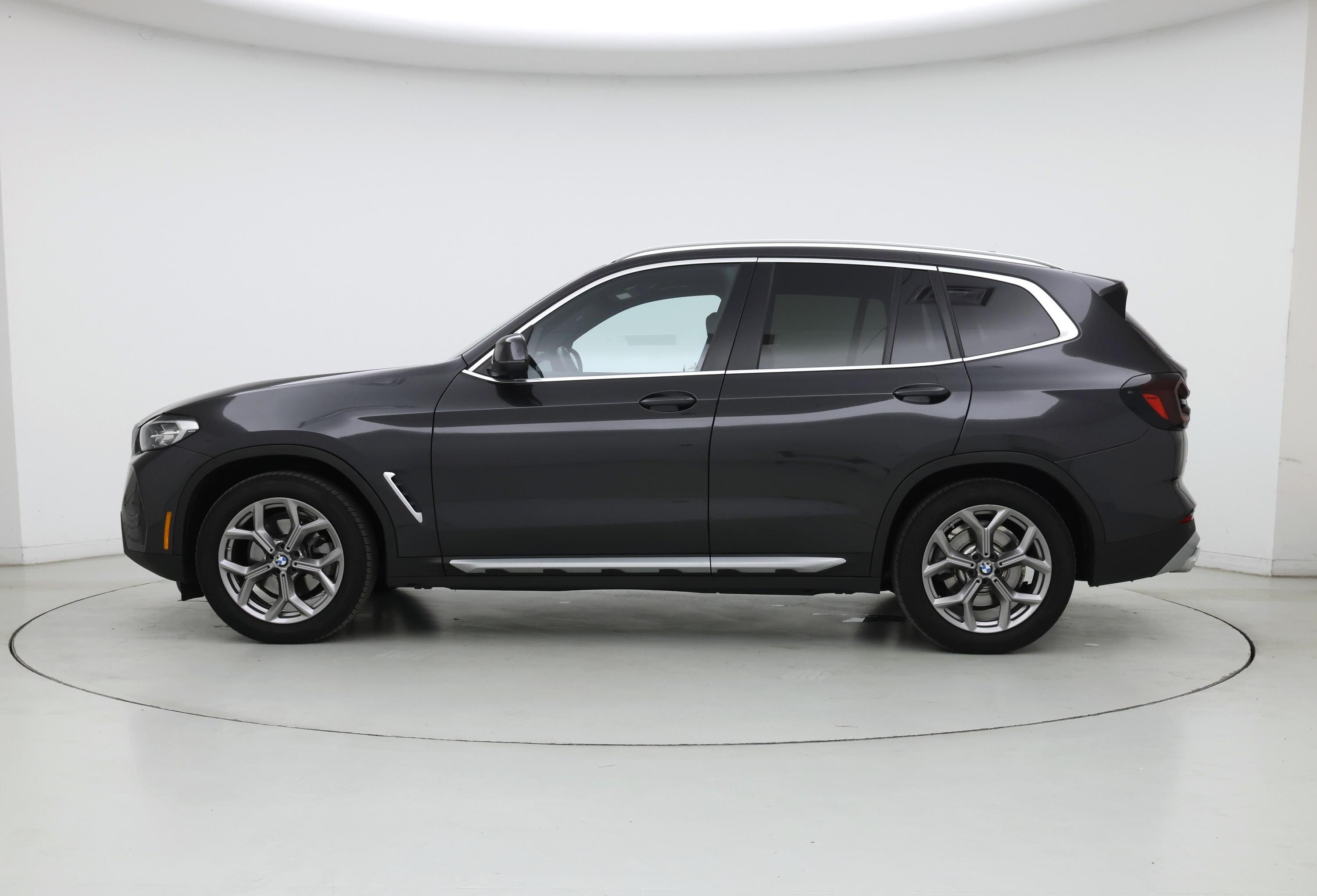 Thumbnail: 2022 BMW X3 - 3