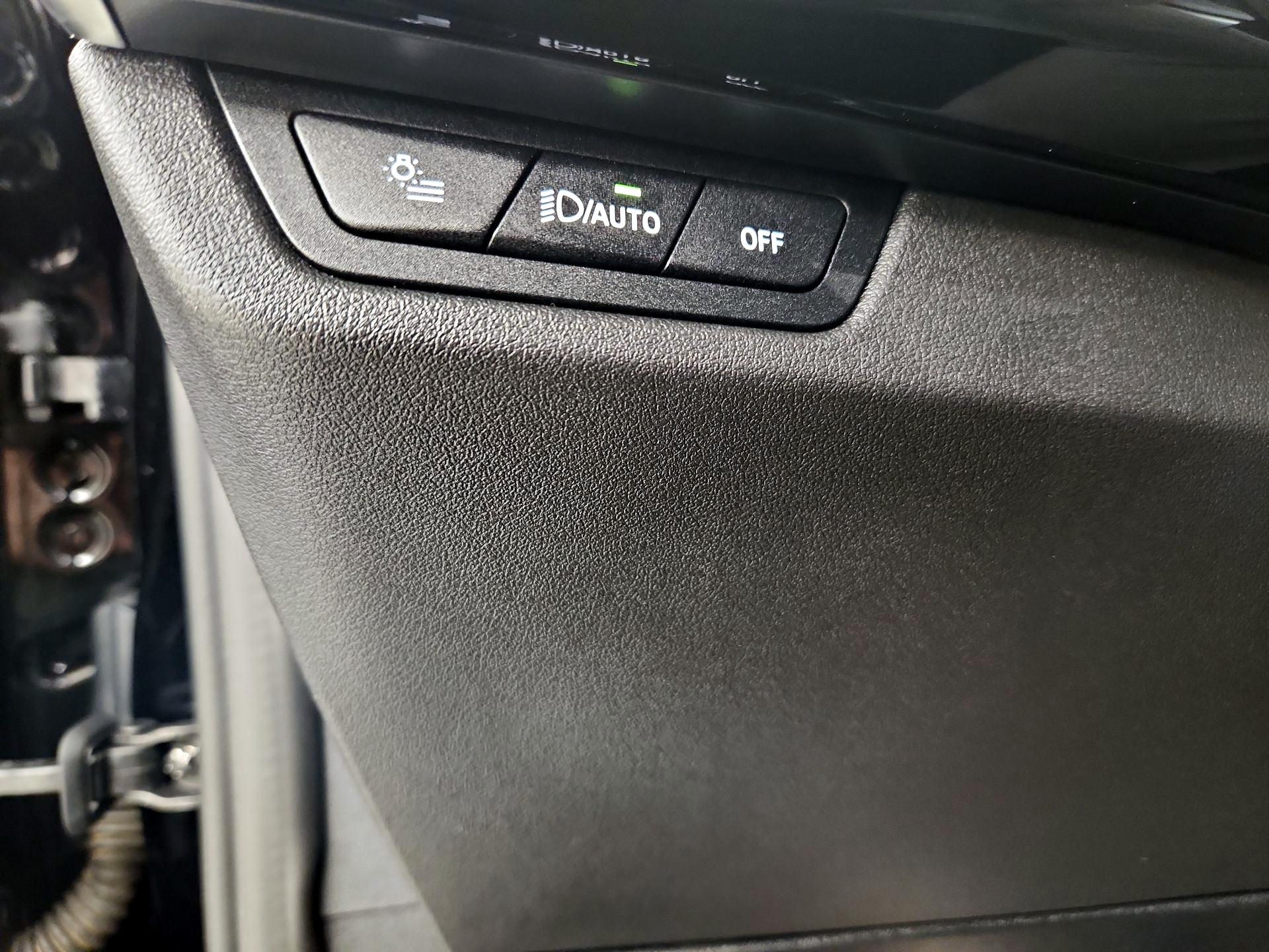 Thumbnail: 2023 BMW X1 - 13