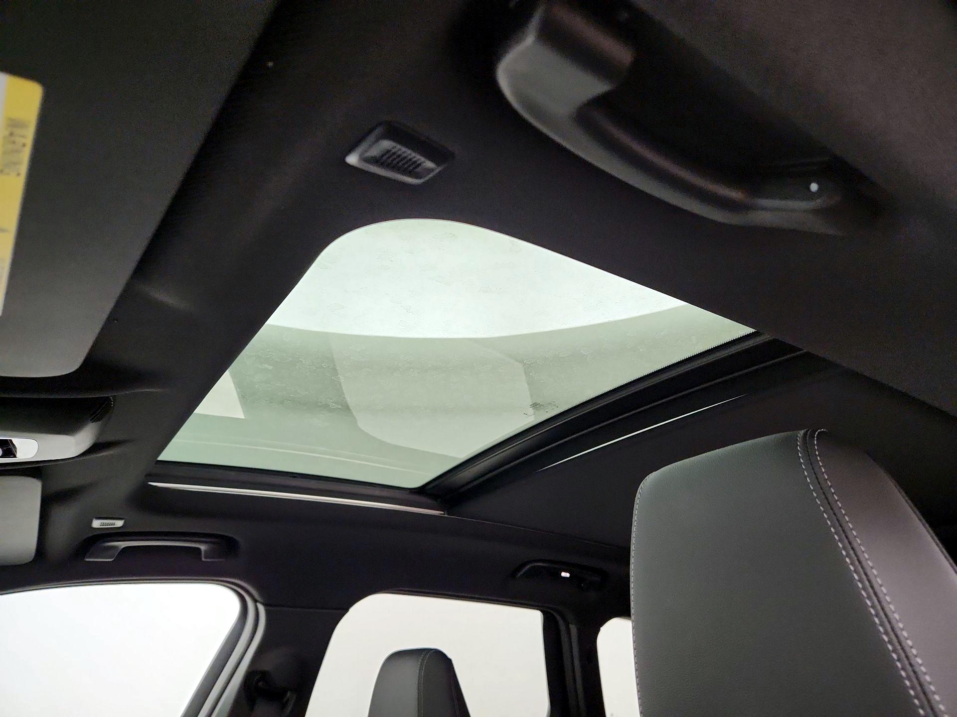 Thumbnail: 2023 BMW X1 - 20