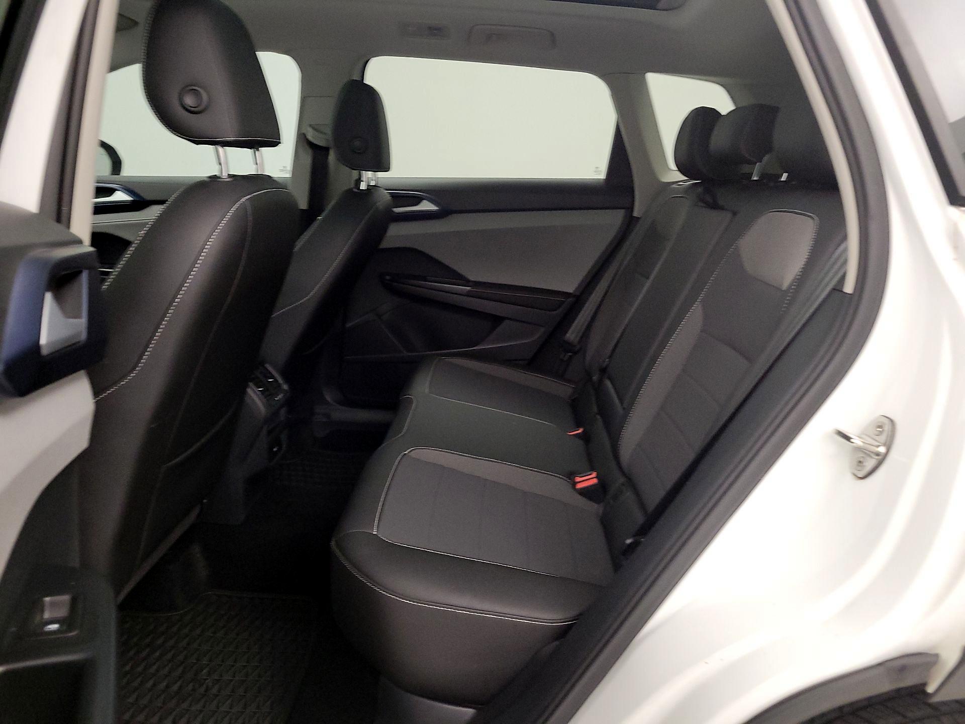 Thumbnail: 2024 Volkswagen Taos - 20