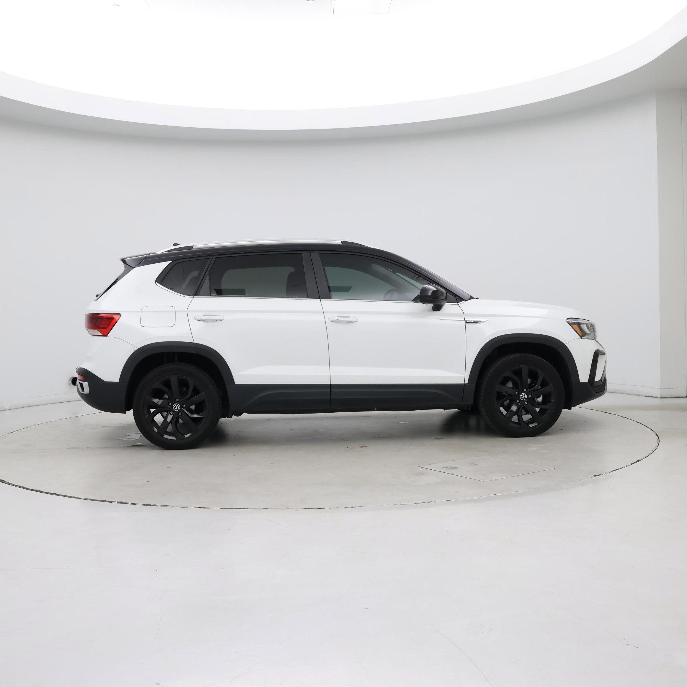 Thumbnail: 2024 Volkswagen Taos - 7