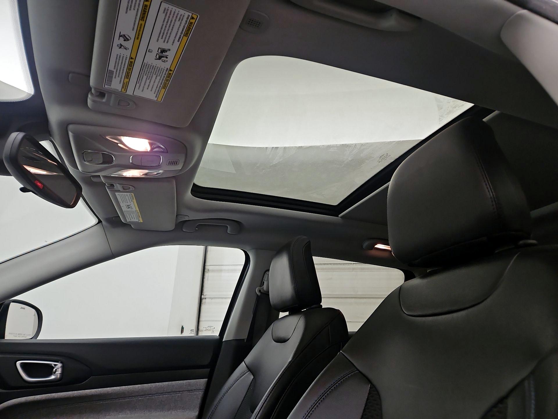 Thumbnail: 2022 Jeep Compass - 19