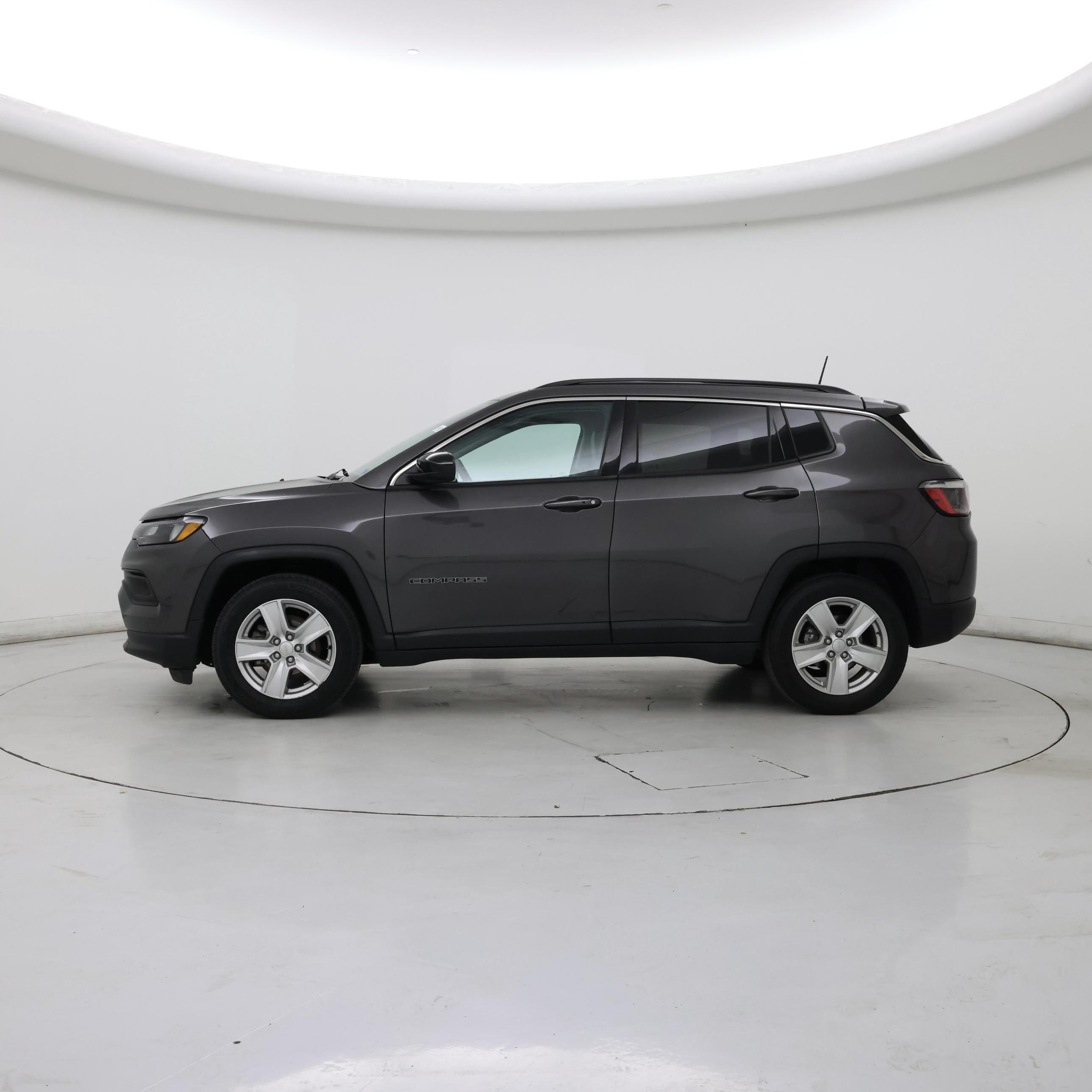 Thumbnail: 2022 Jeep Compass - 3