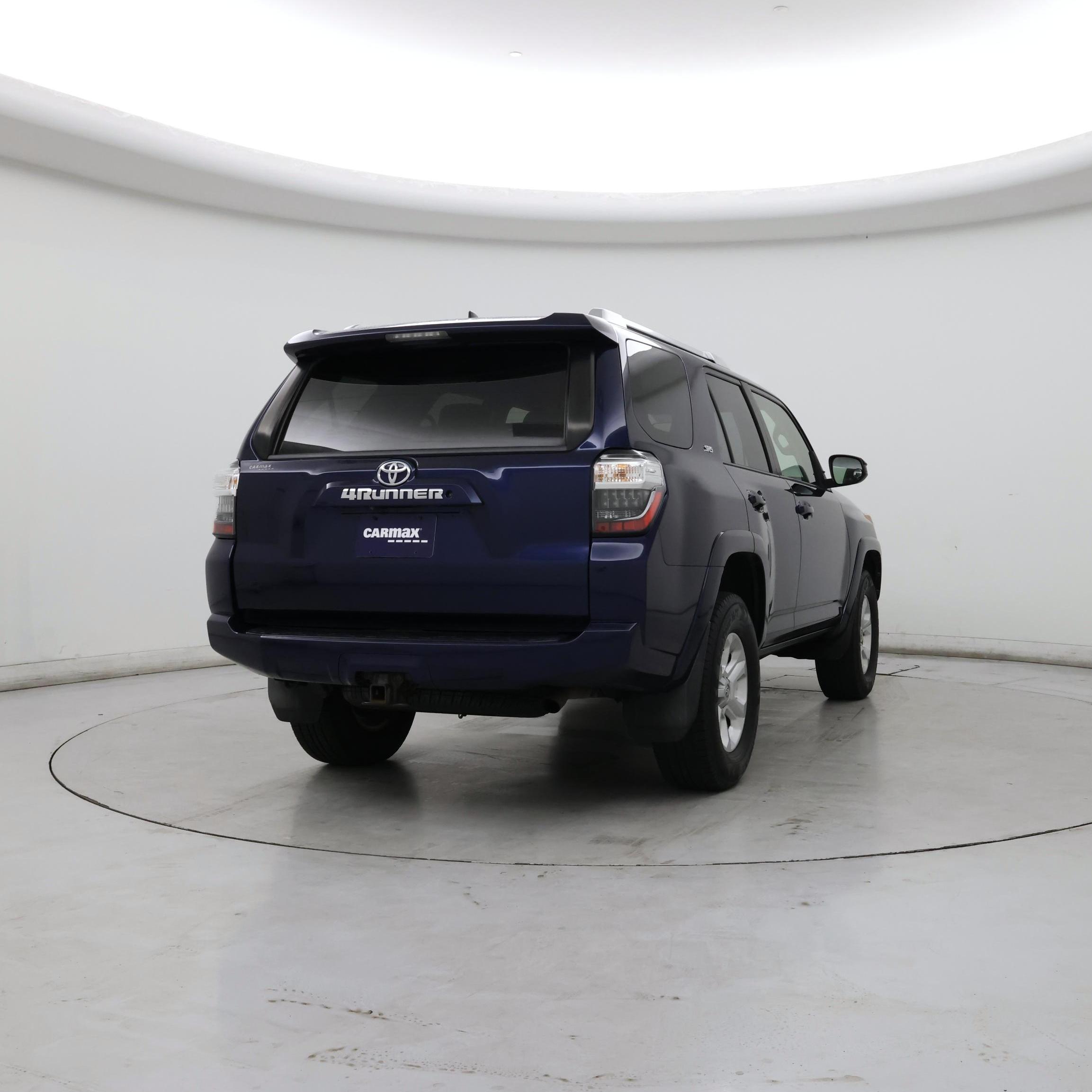 Thumbnail: 2016 Toyota 4Runner - 8