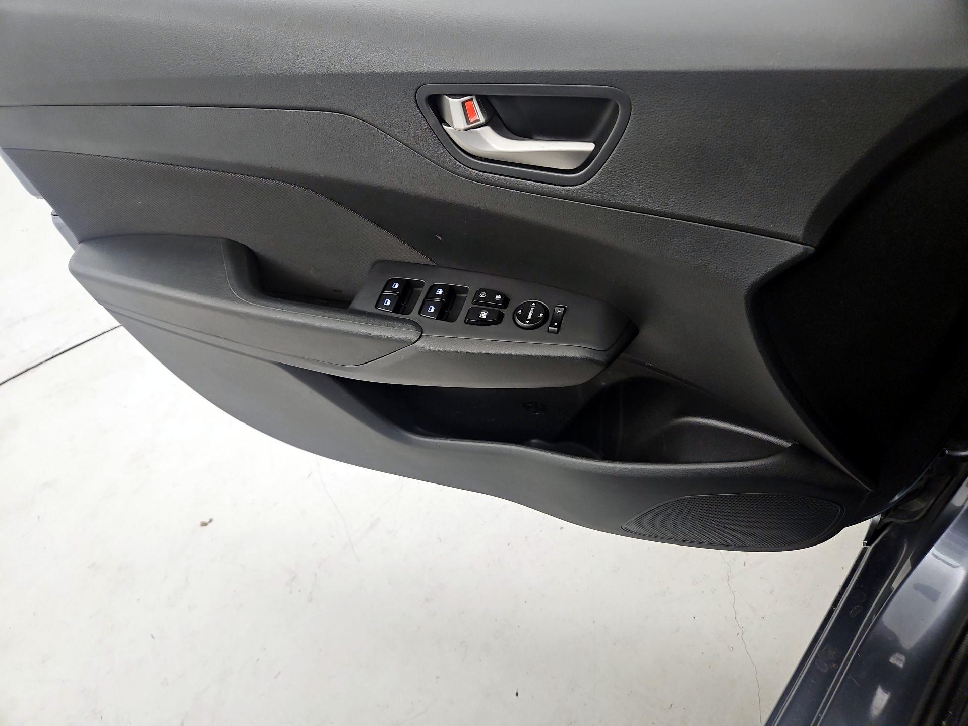 Thumbnail: 2020 Hyundai Accent - 12