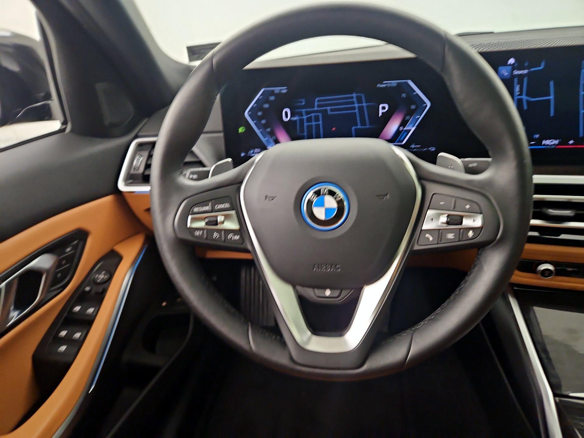 Thumbnail: 2023 BMW 3 Series - 10