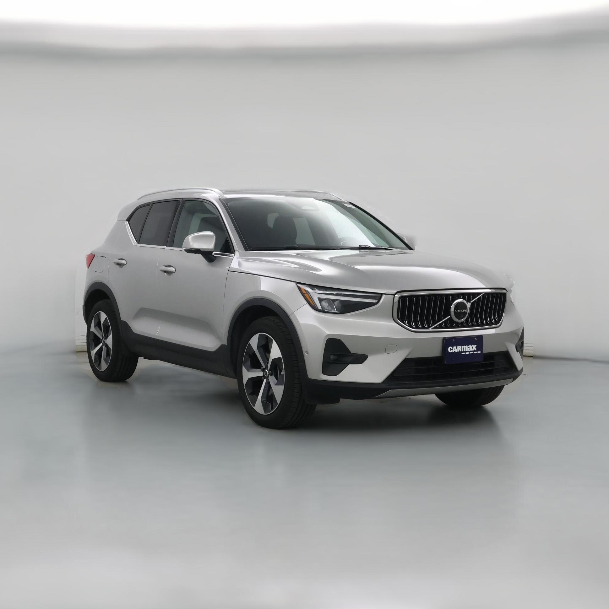 Thumbnail: 2025 Volvo XC40 - 1