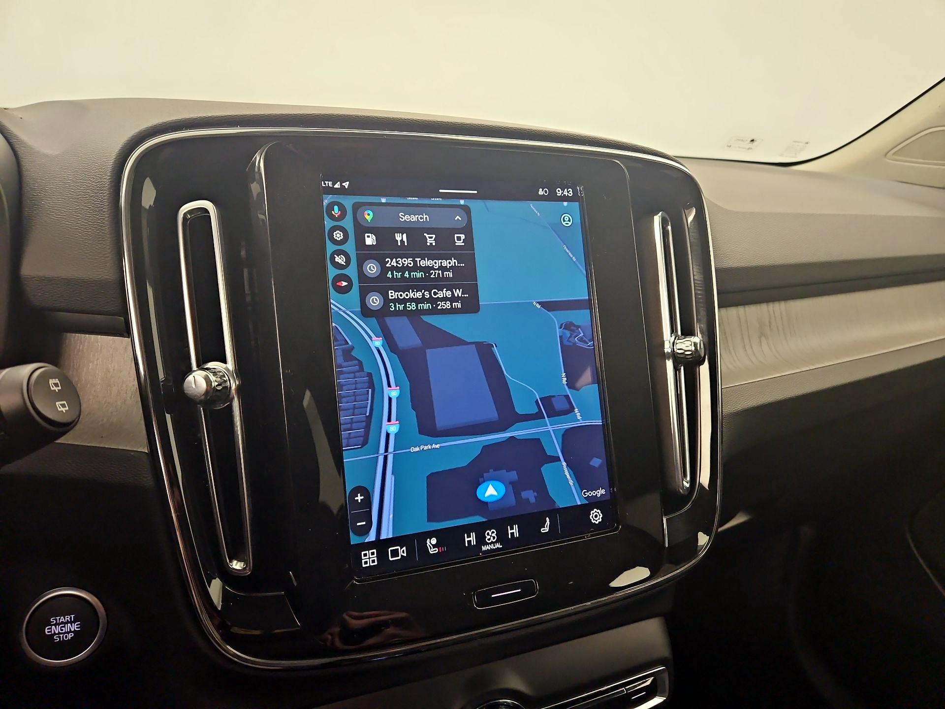 Thumbnail: 2025 Volvo XC40 - 13