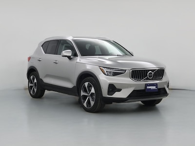 2025 Volvo XC40 B5 Plus Bright Theme
