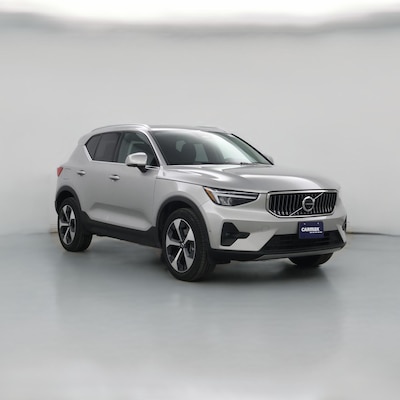 2025 Volvo XC40 B5 Plus Bright Theme