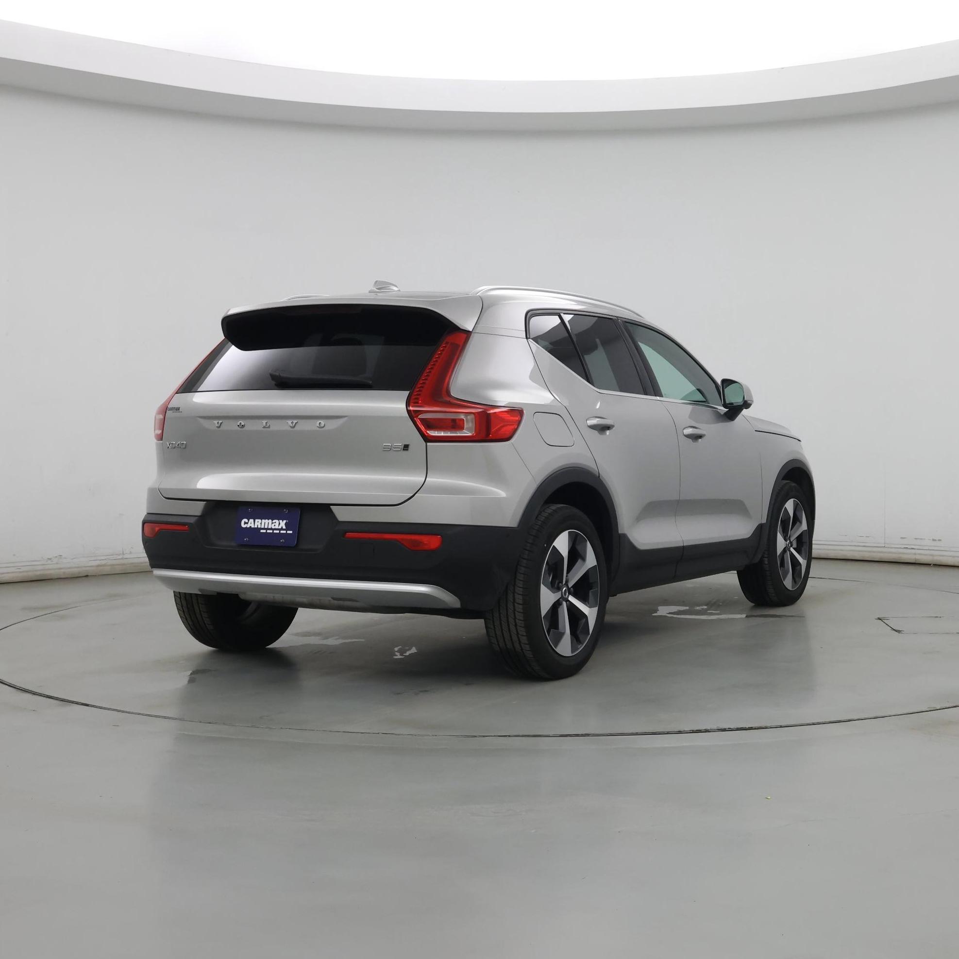 Thumbnail: 2025 Volvo XC40 - 8