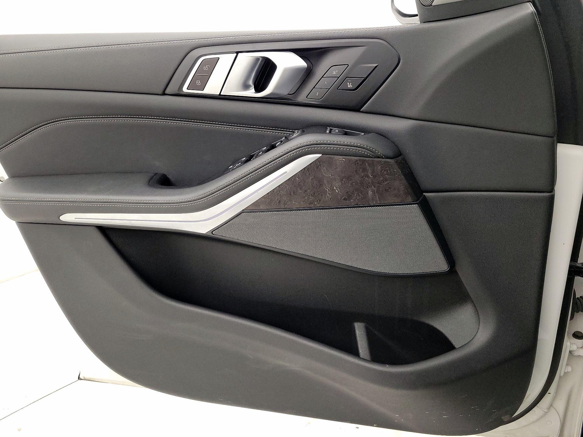 Thumbnail: 2024 BMW X5 - 12