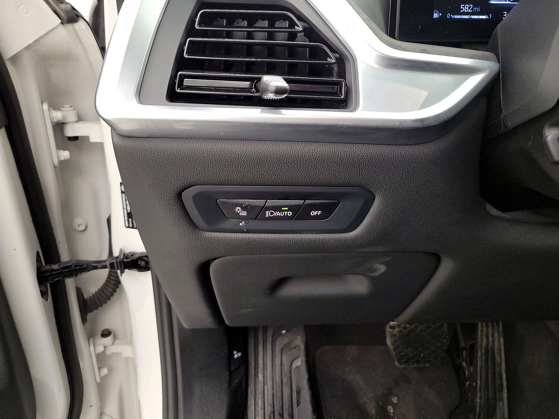 Thumbnail: 2024 BMW X5 - 13