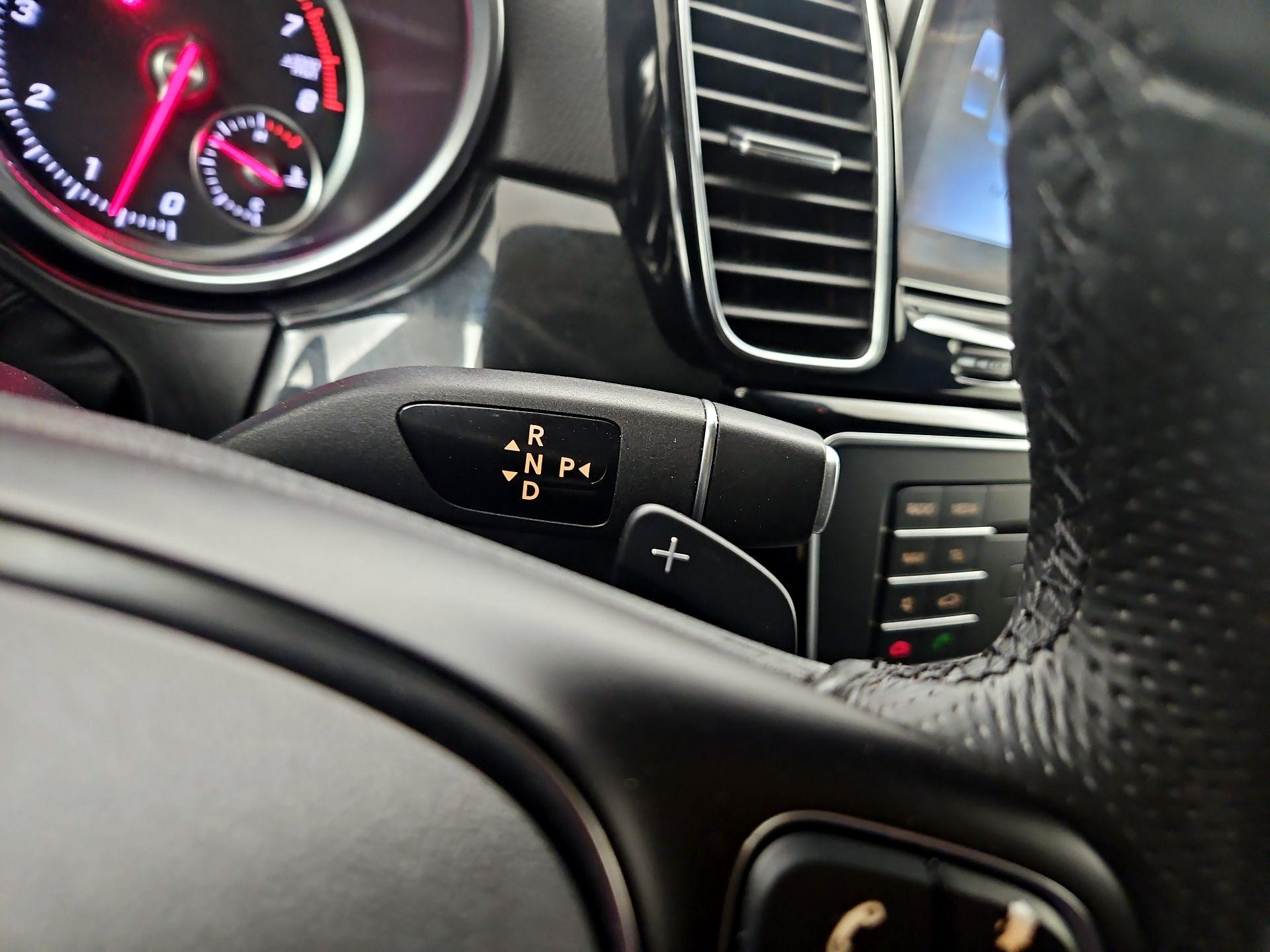 Thumbnail: 2018 Mercedes-Benz GLE - 18