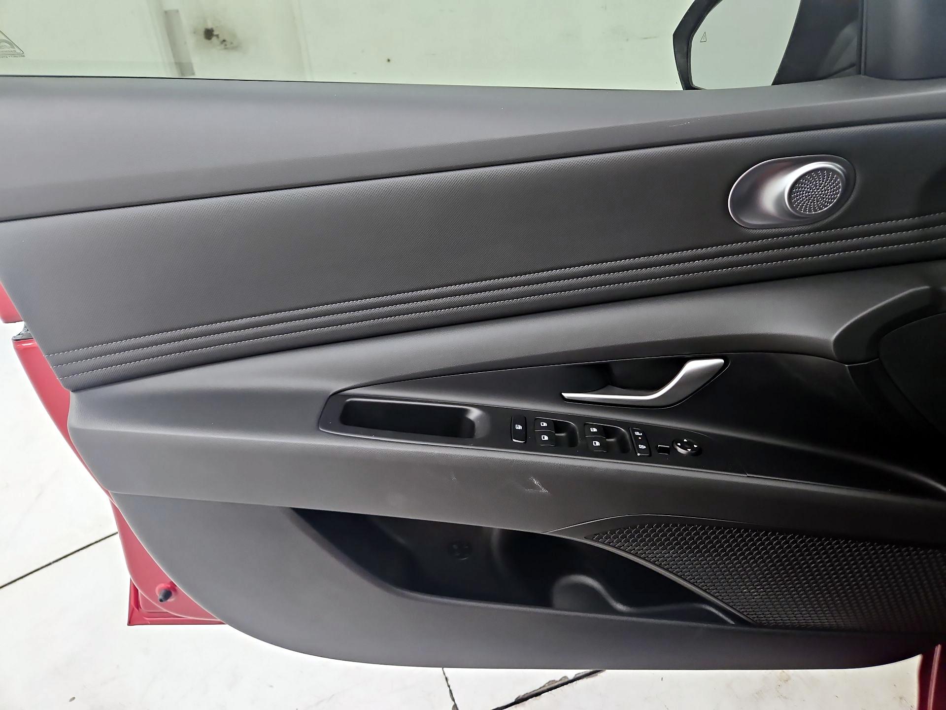 Thumbnail: 2025 Hyundai Elantra - 12